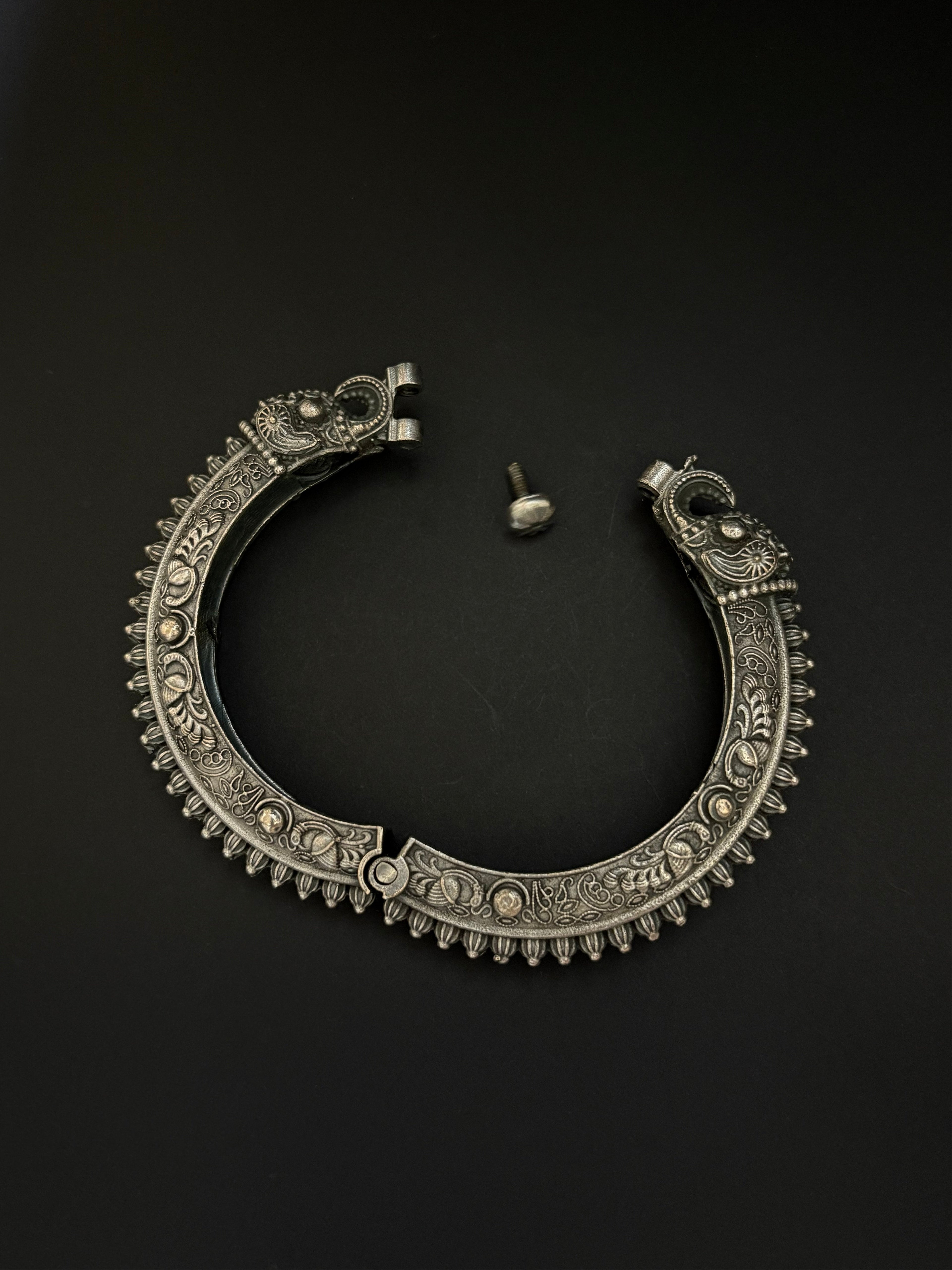 Crafted Elephant Head Kada