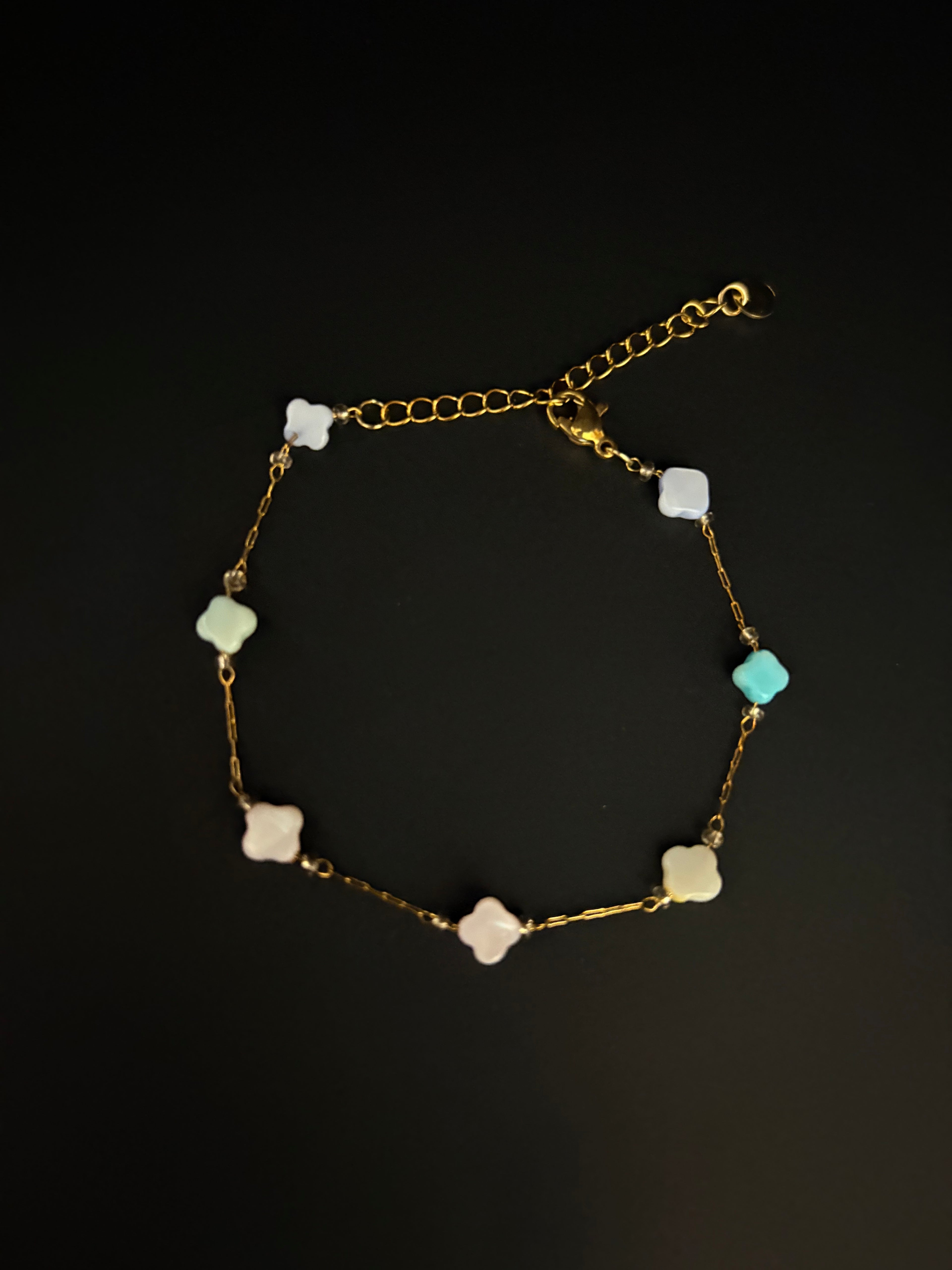 Delicate Clover Stone Bracelet