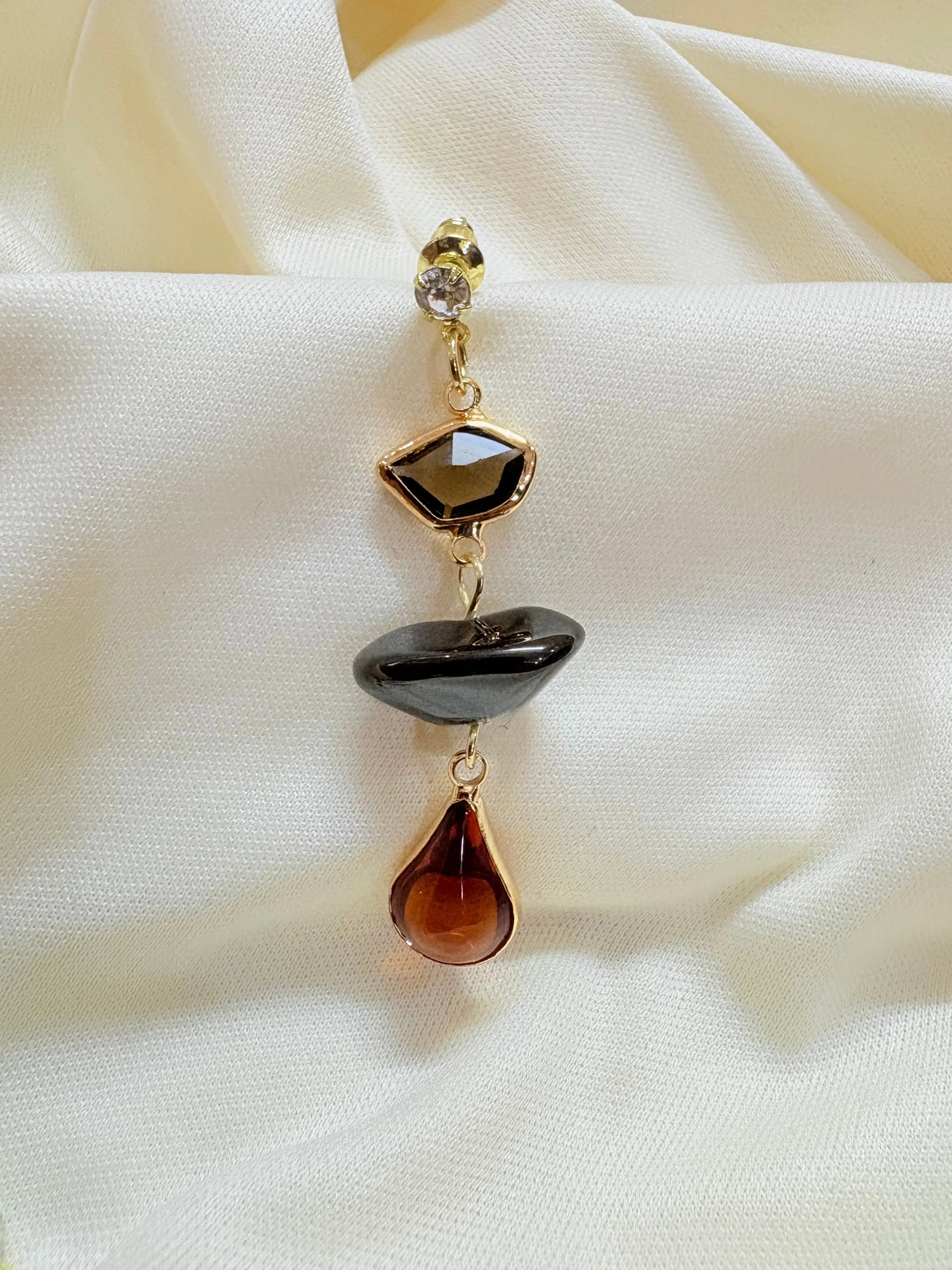 Golden Gem Drip Earrings - Bloom