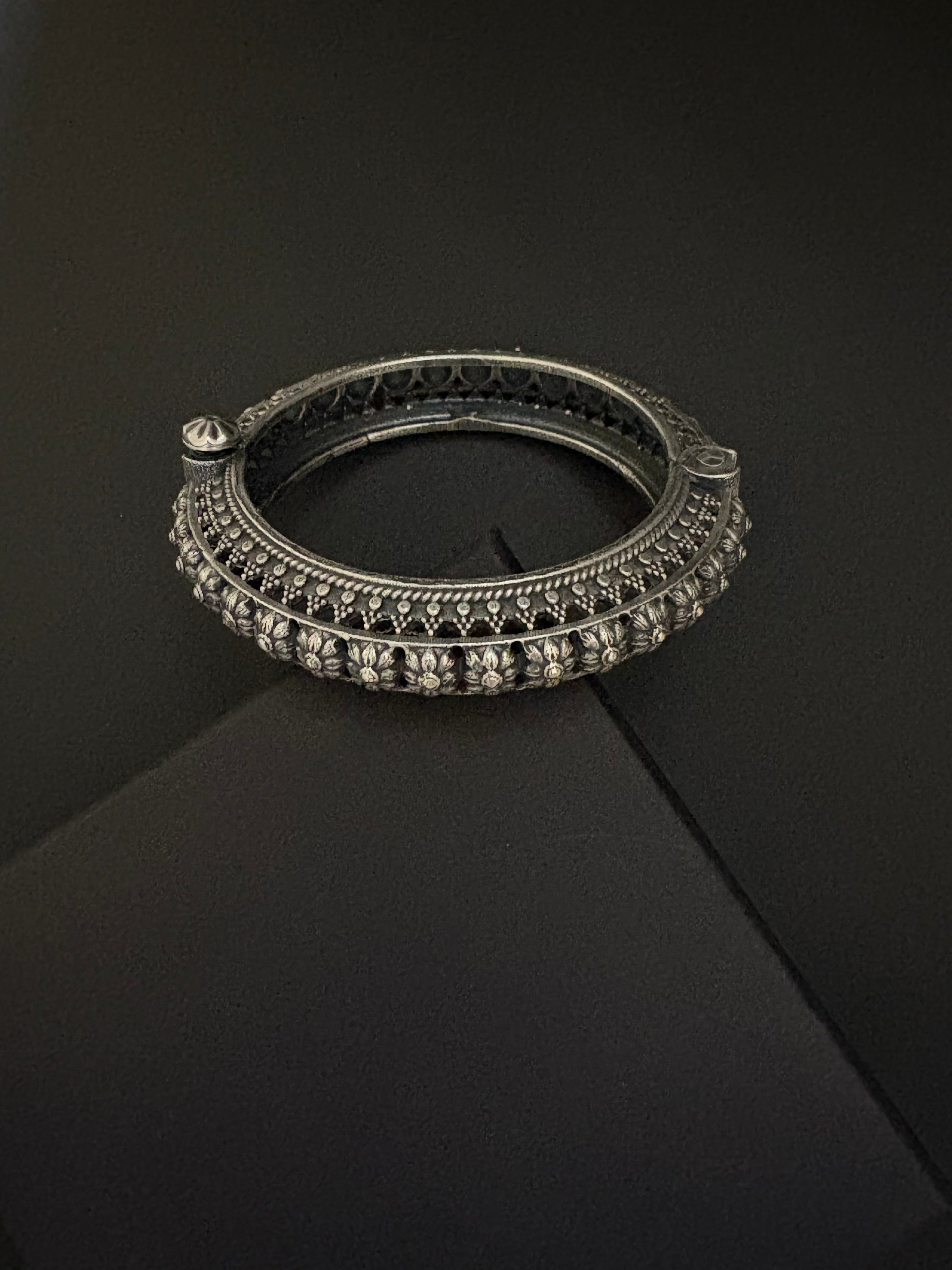 Ethnic Silver Kada