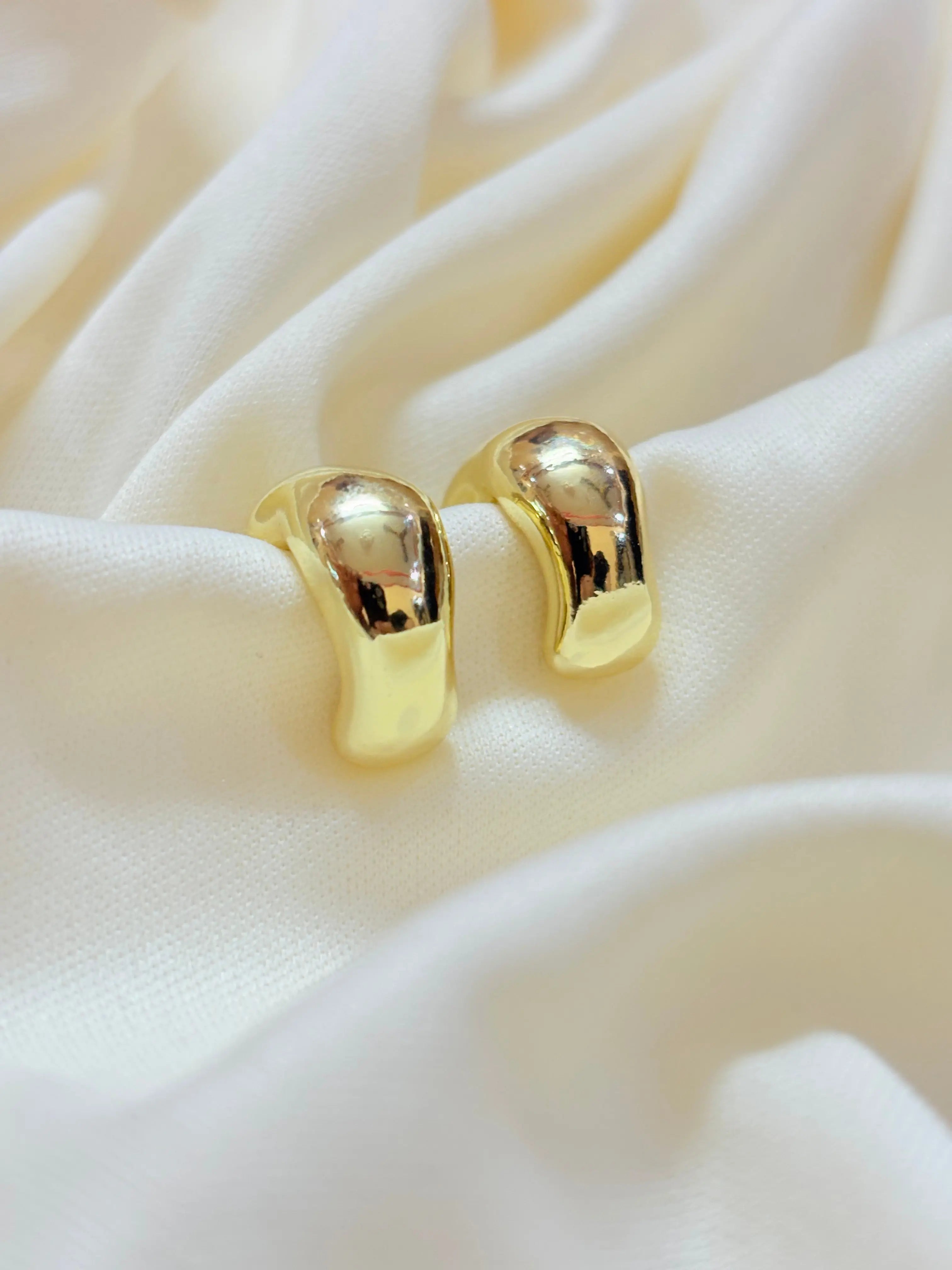 Golden Curls Earrings - Bloom