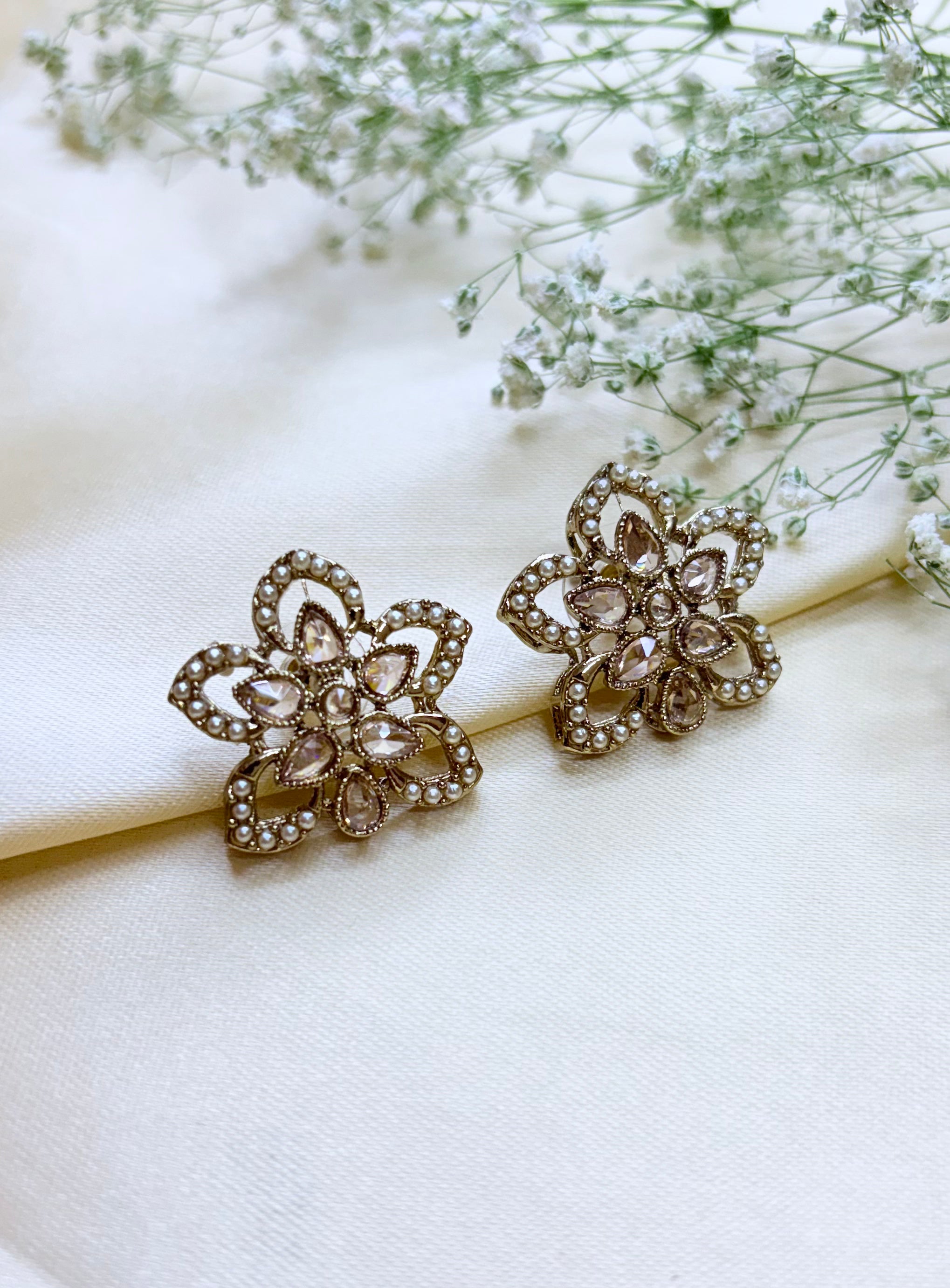 Gold Plated Kundan and Pearl Flower Stud Earrings