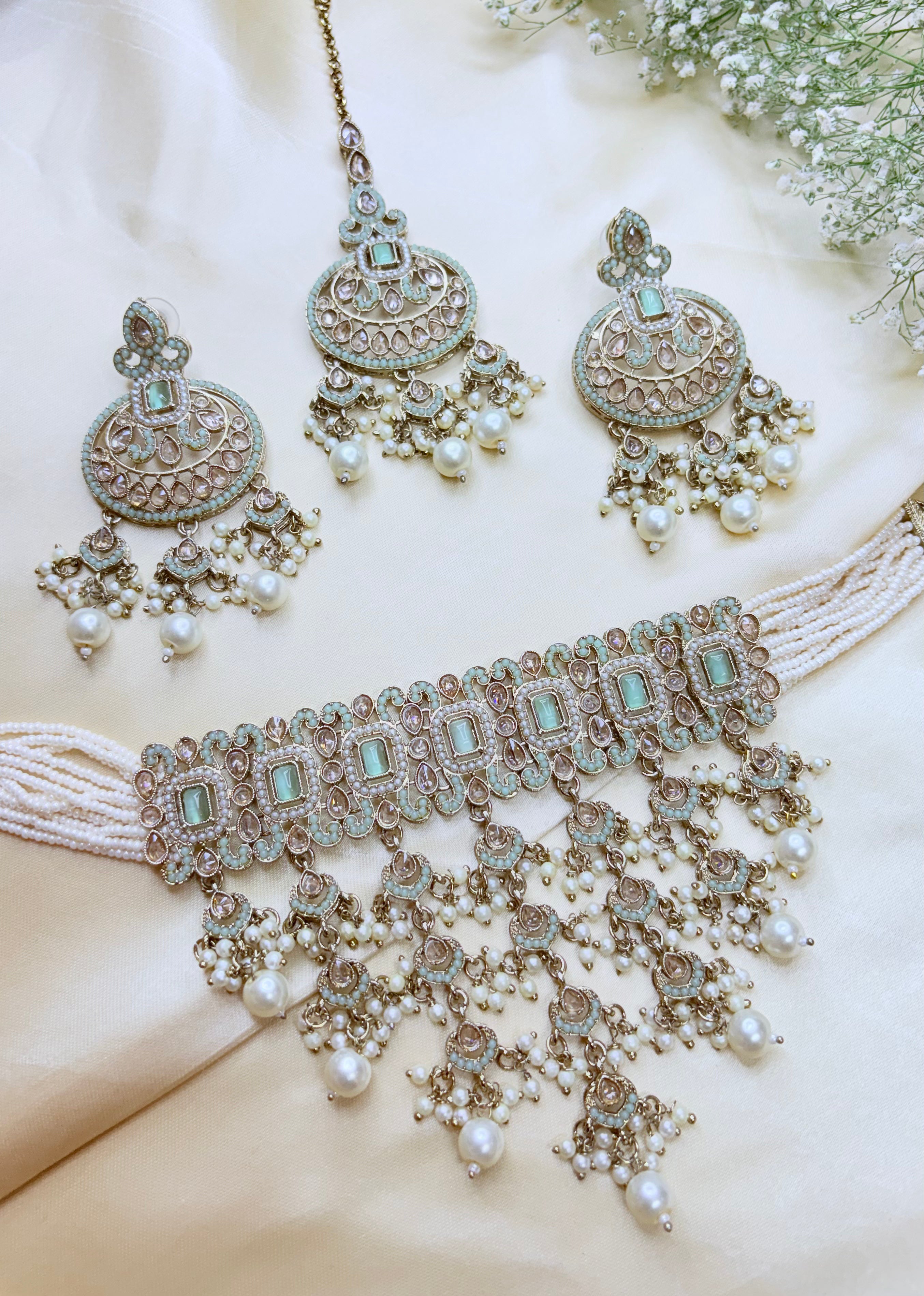 Mint Green Kundan Choker Necklace Set