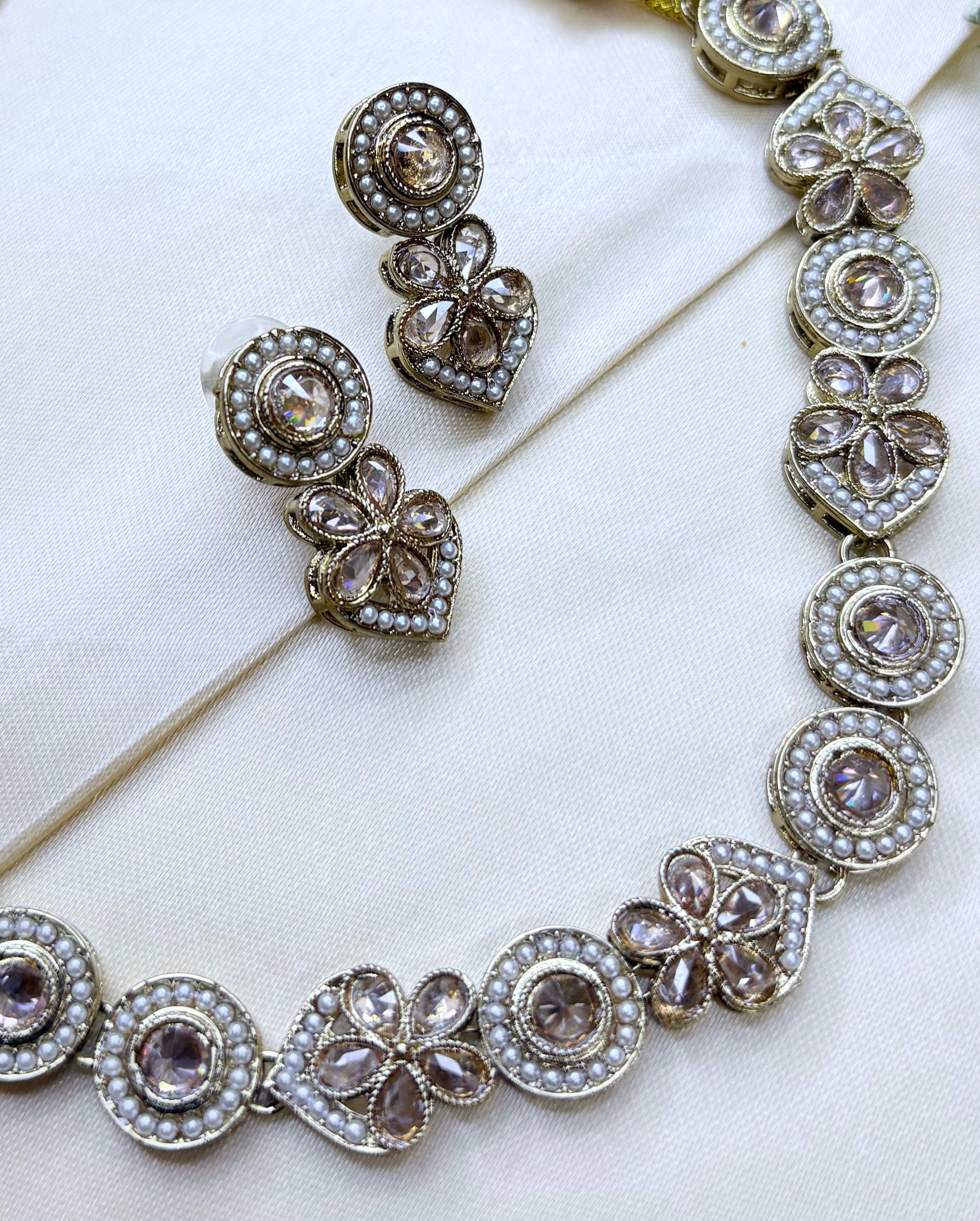 Antique Gold Finish Choker Set with Earrings