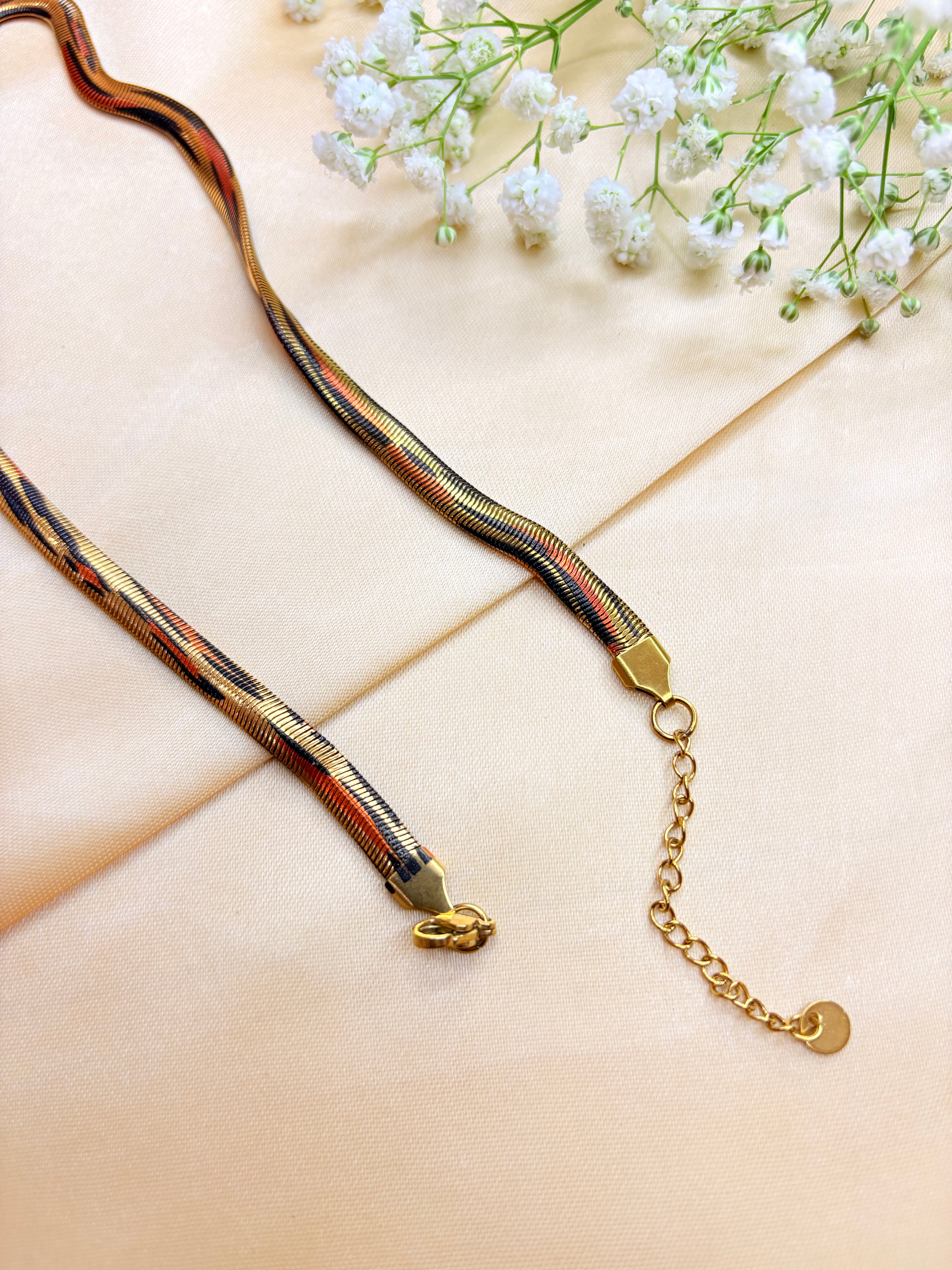 Tricolour Snake Print Necklace