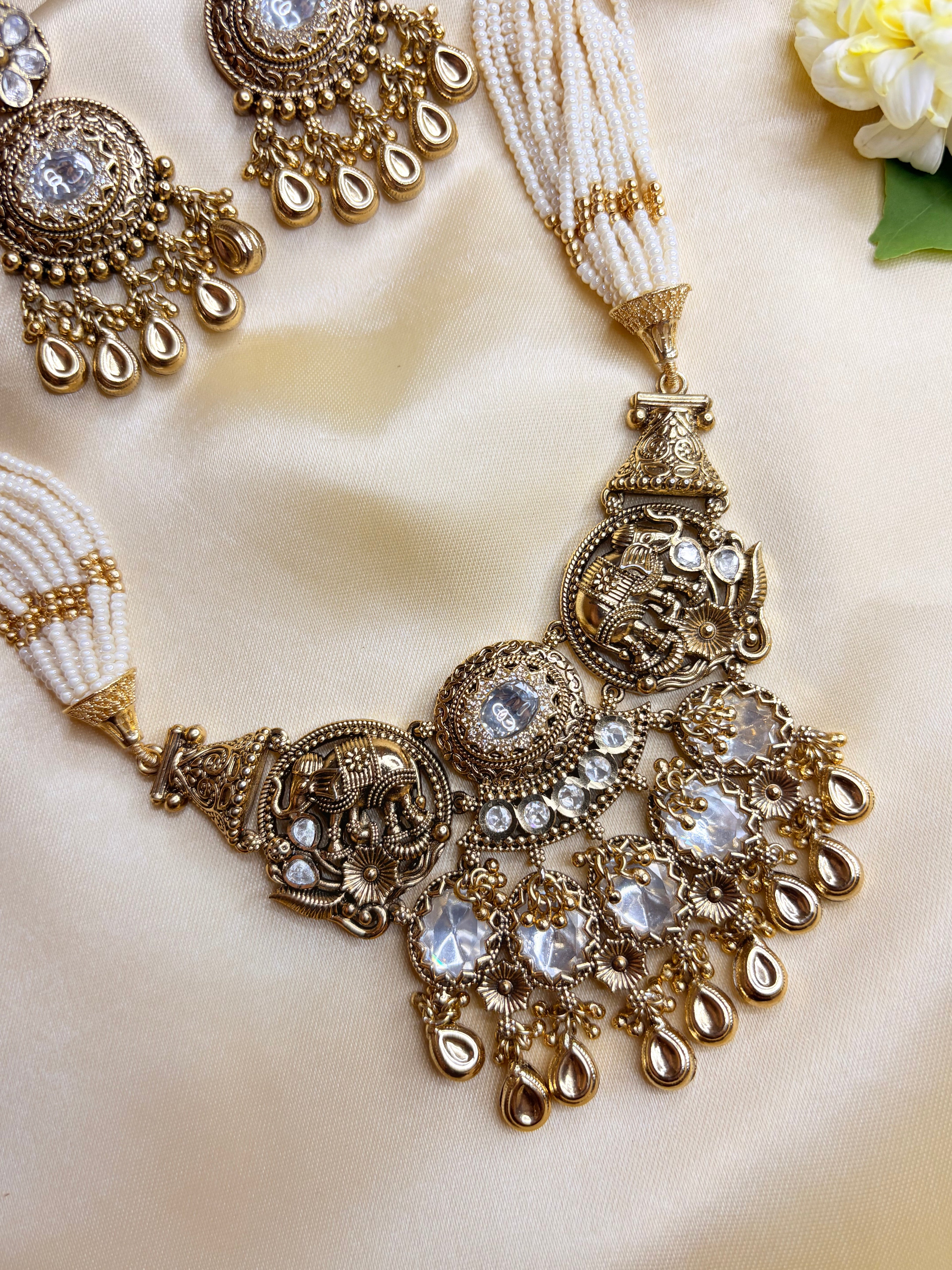 Traditional Indian Kundan with Elephant Motif Necklace and Earring Set