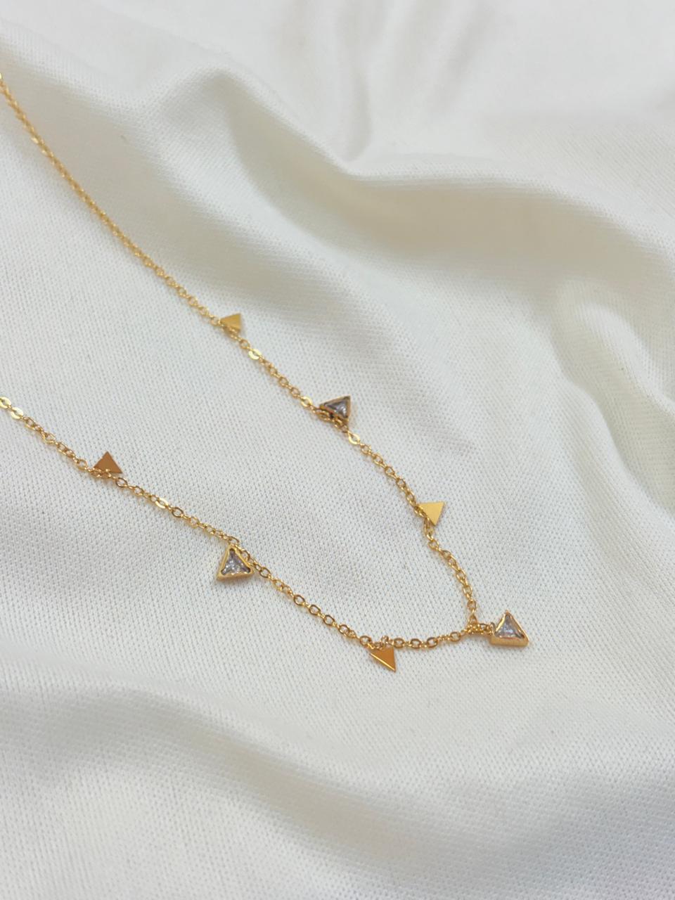 Tiny Triangular Treasures Neck-piece - Bloom