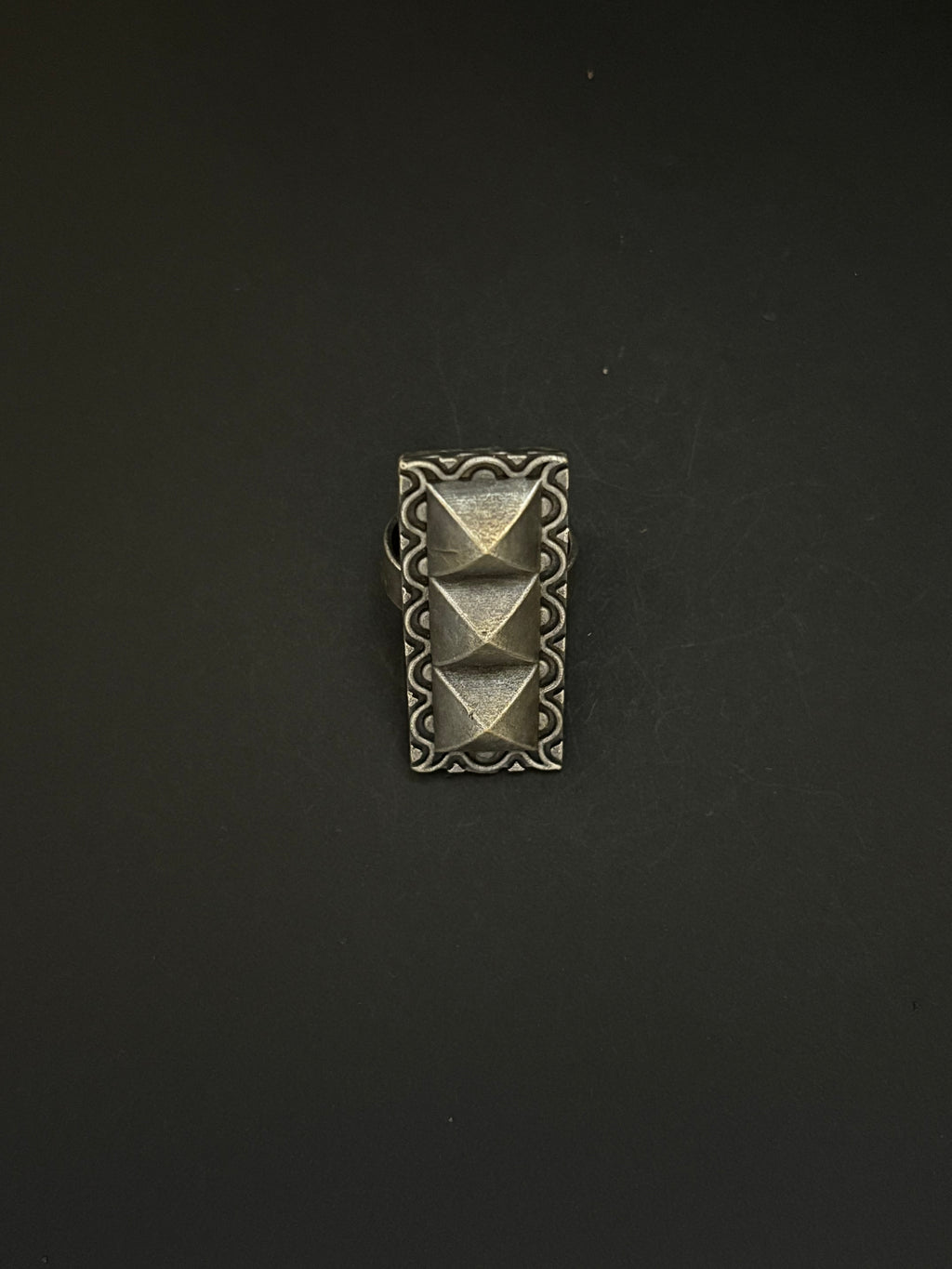 Long Geometric Rectangular Ring