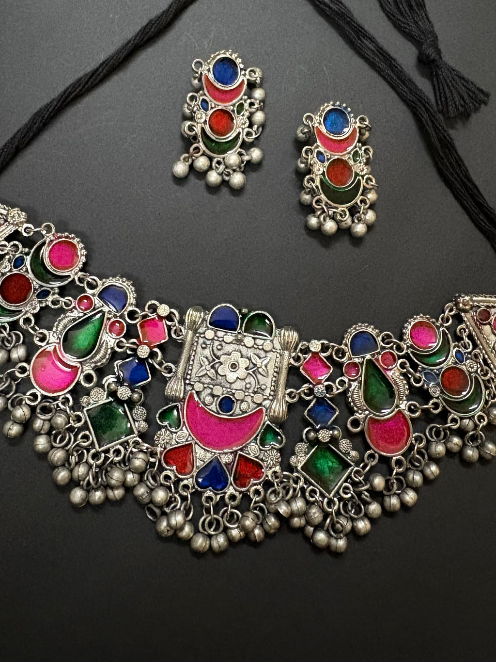 Satrangi Choker Set