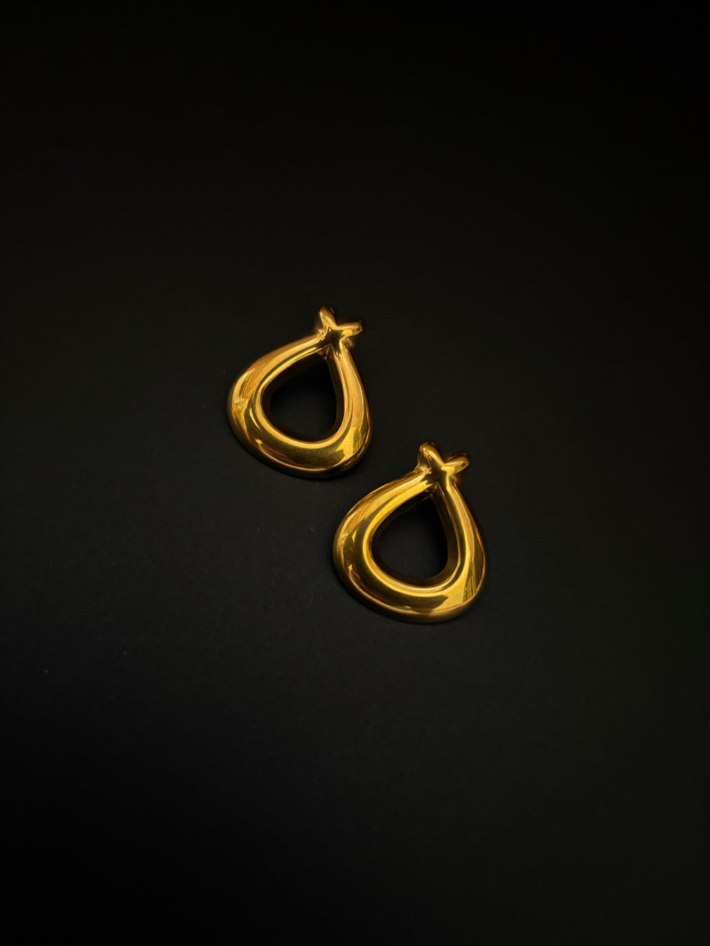 Aurora Gold Drop Earring
