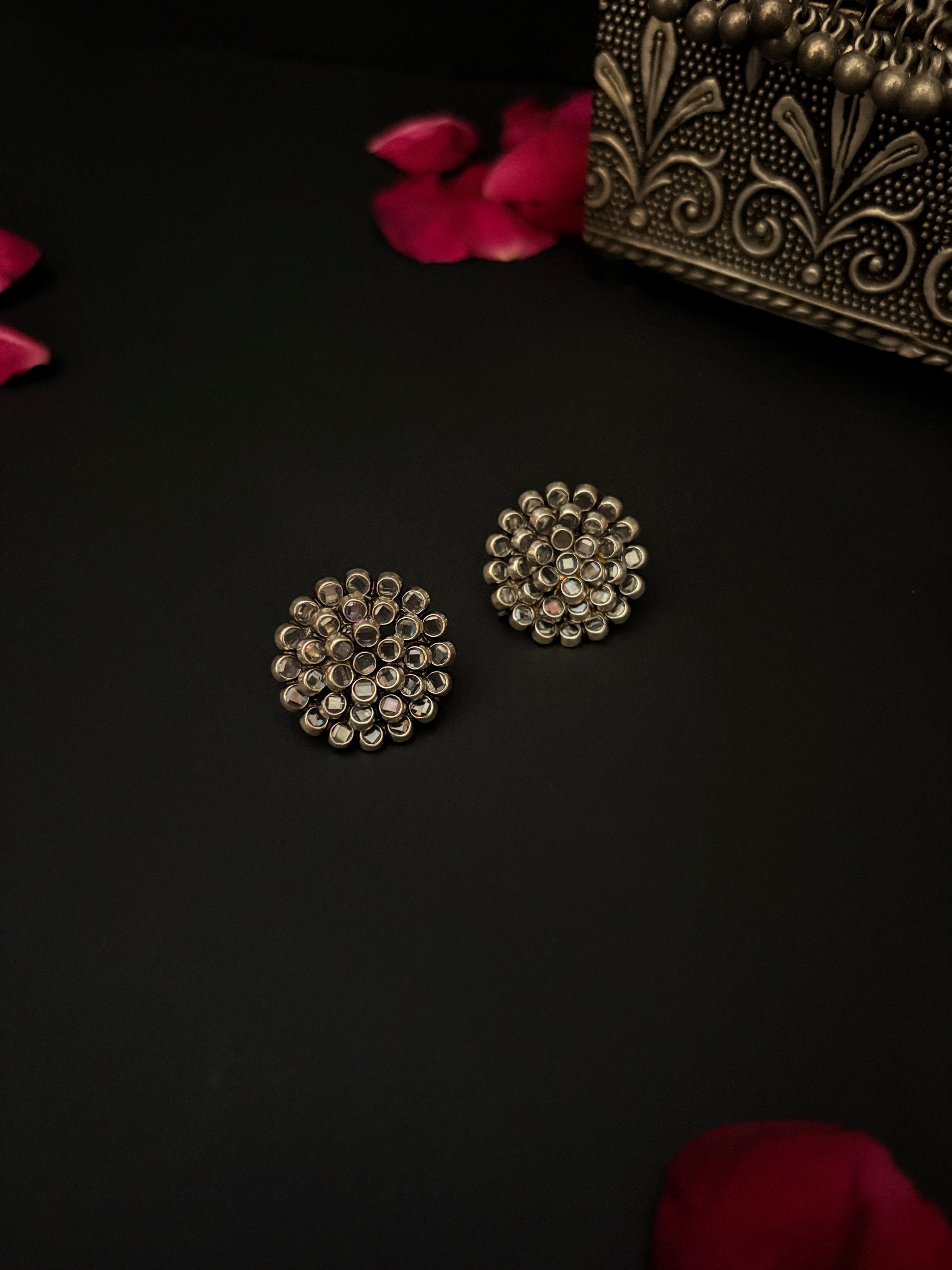 Noor Studs