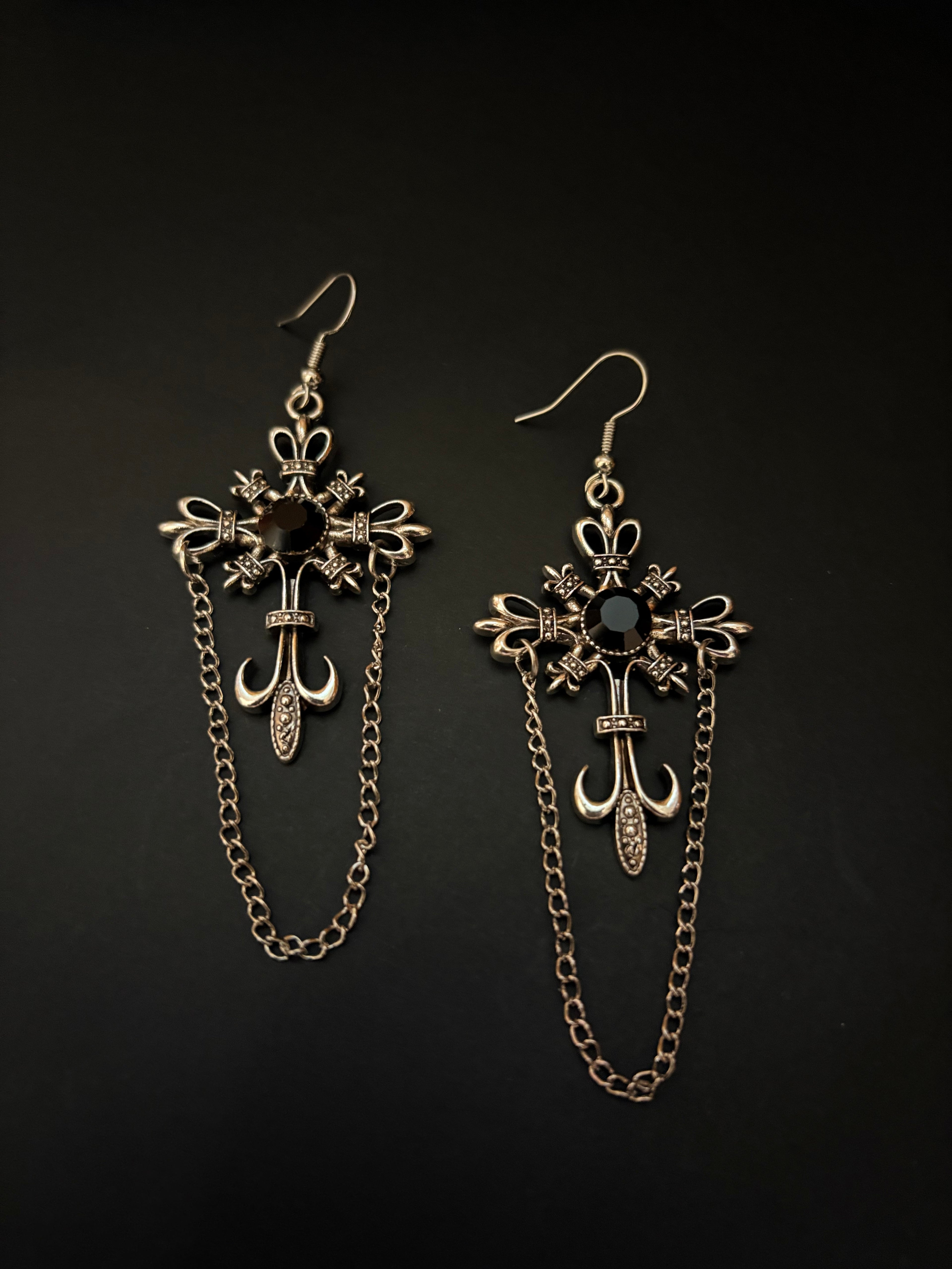 Eira Crossveil Earrings