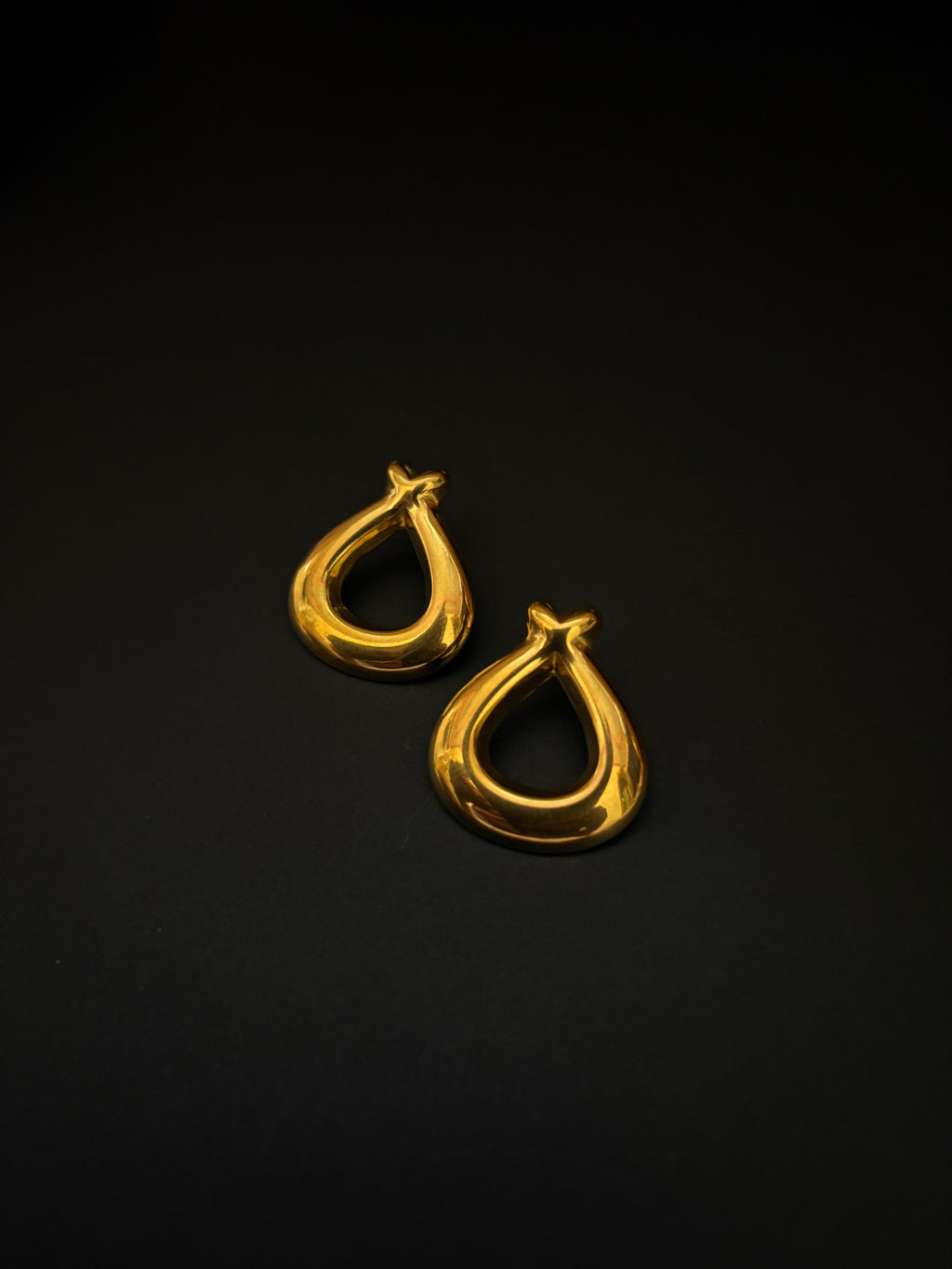 Aurora Gold Drop Earring