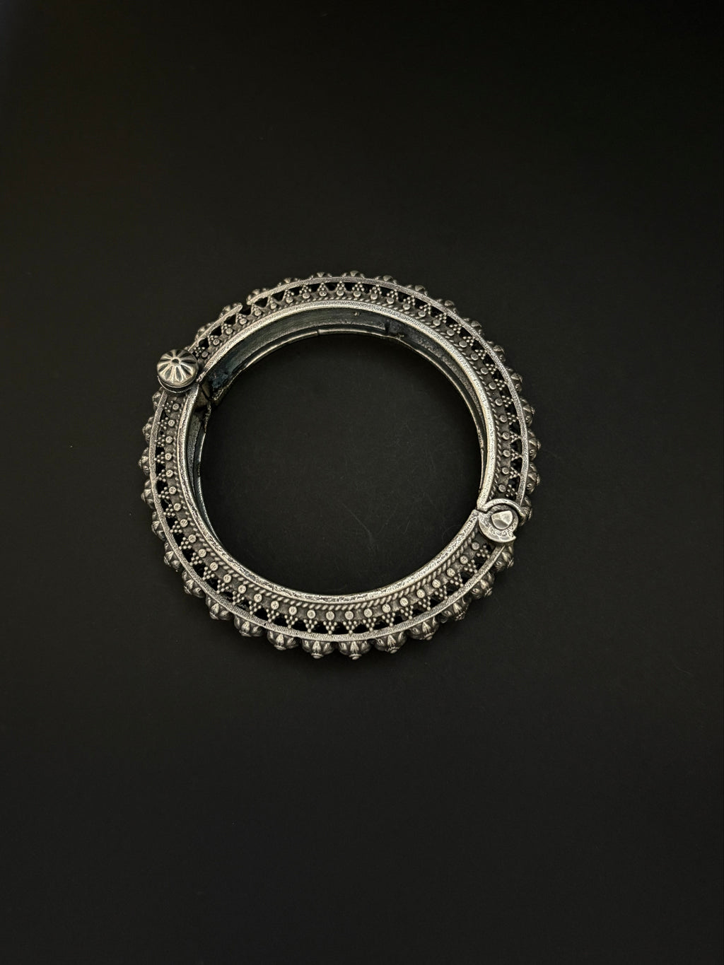 Ethnic Silver Kada