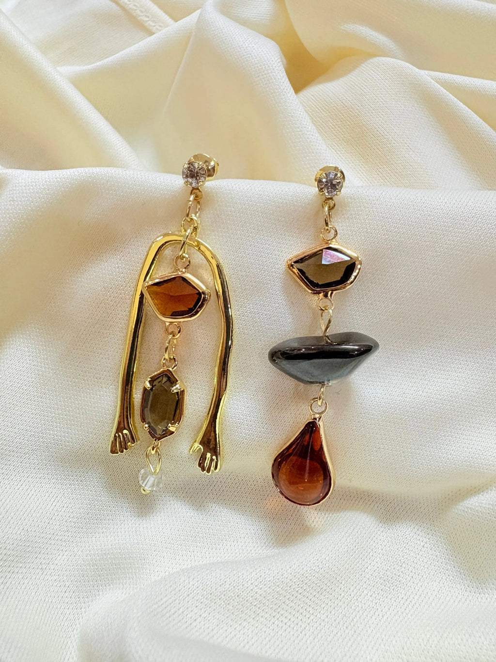 Golden Gem Drip Earrings - Bloom