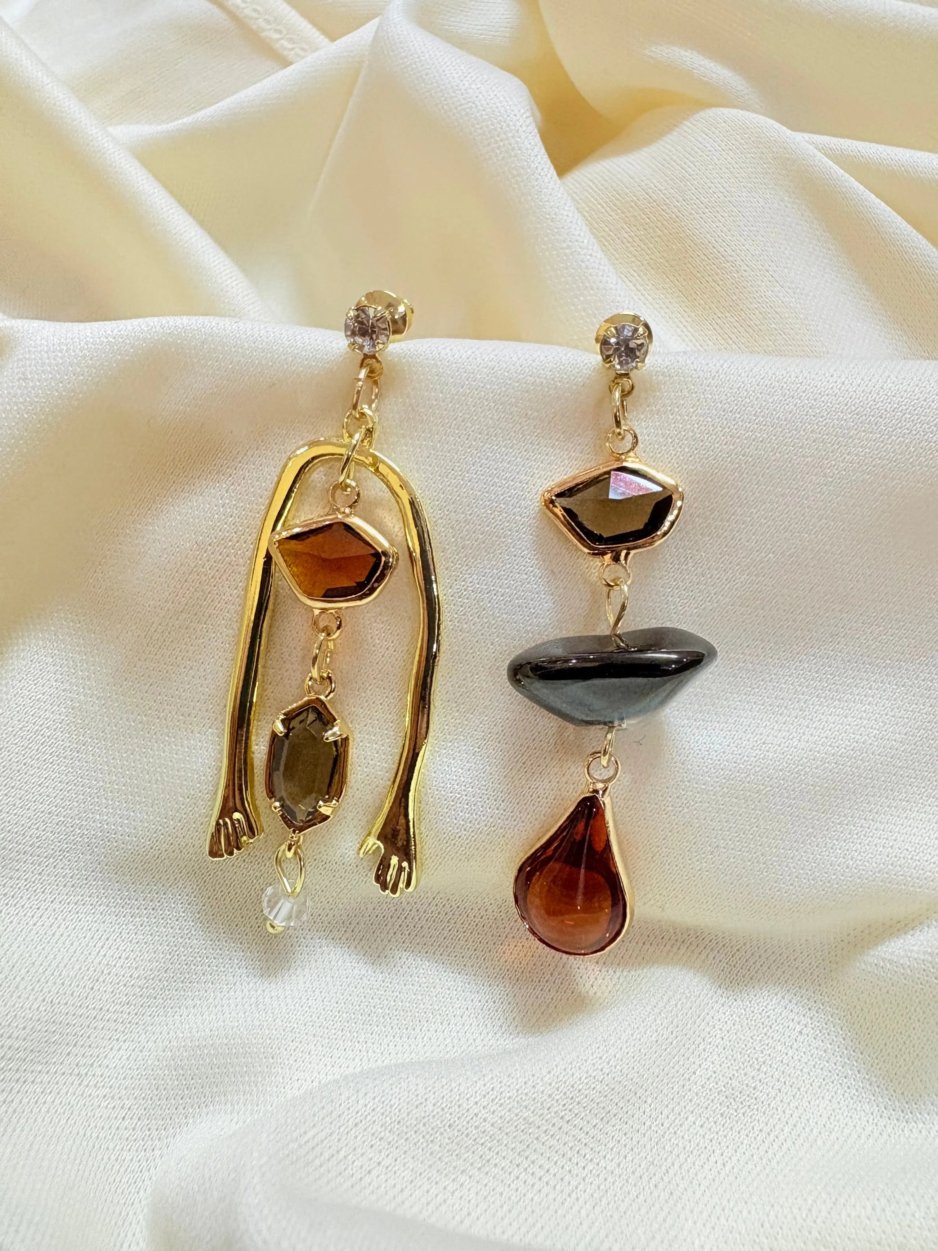 Golden Gem Drip Earrings - Bloom