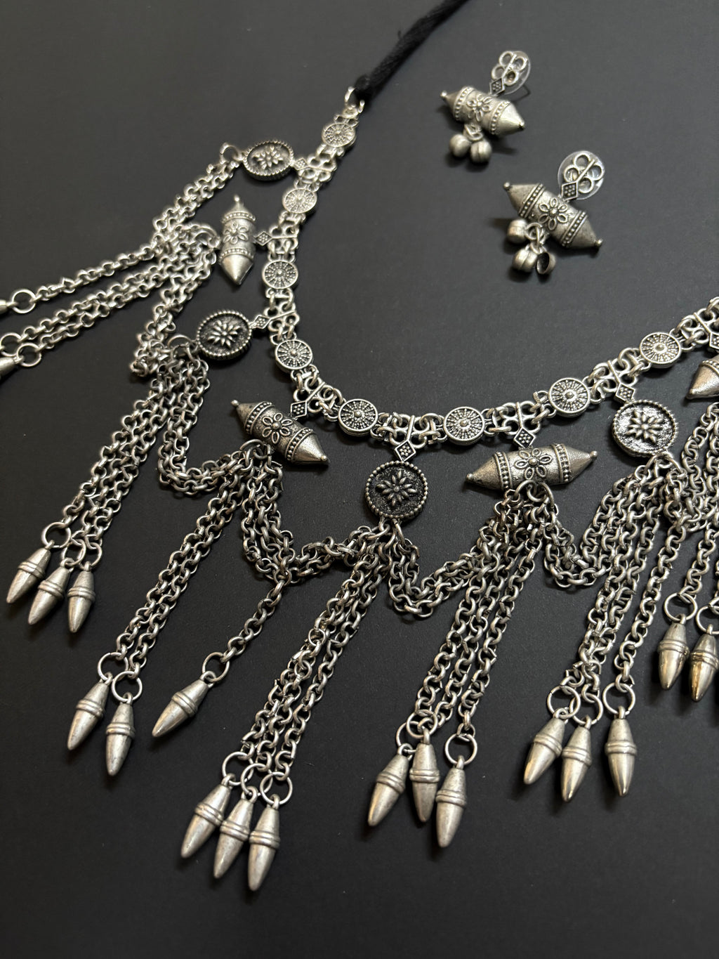 Tribal Trinkets Choker with Earrings