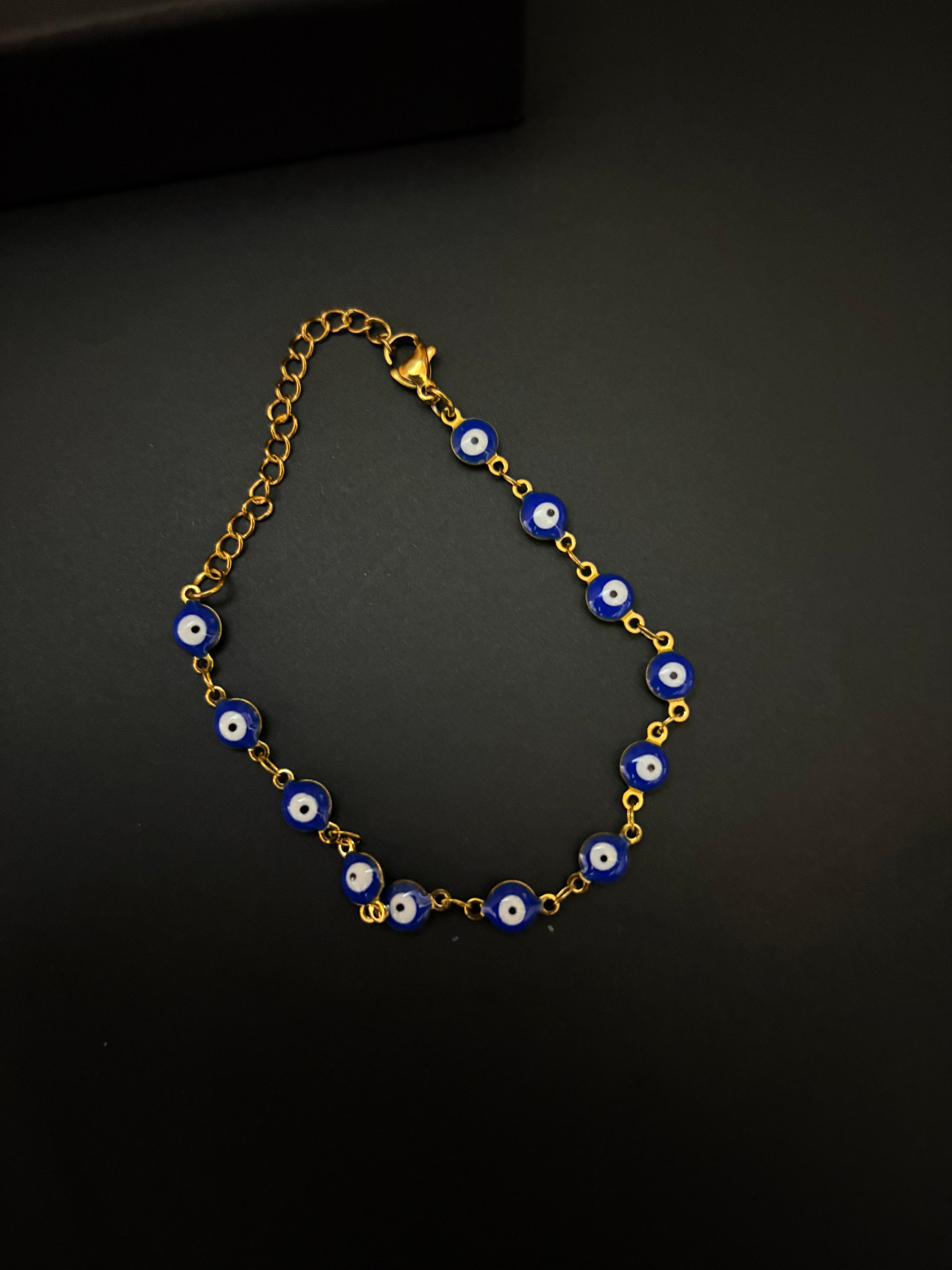 Elara Aegis Necklace