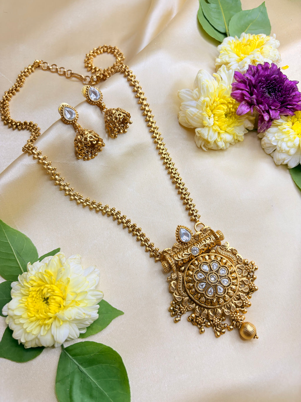 Indian Antique Gold Plated Necklace with Jhumka Earrings