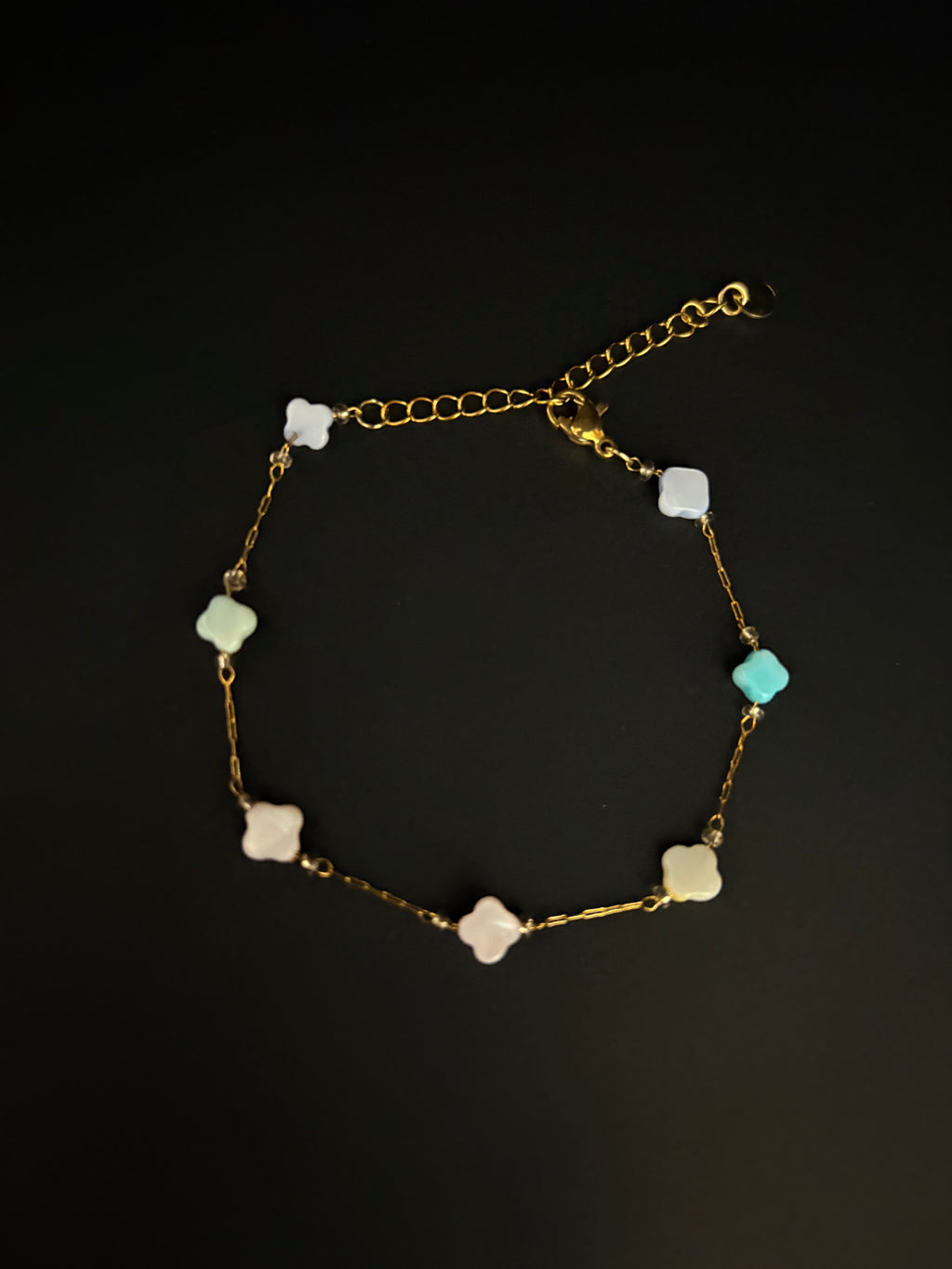 Delicate Clover Stone Bracelet