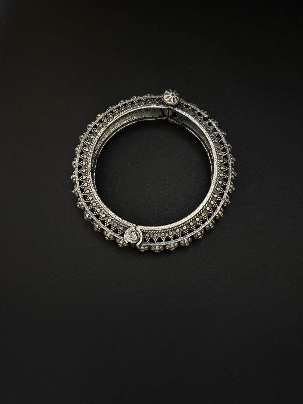 Ethnic Silver Kada