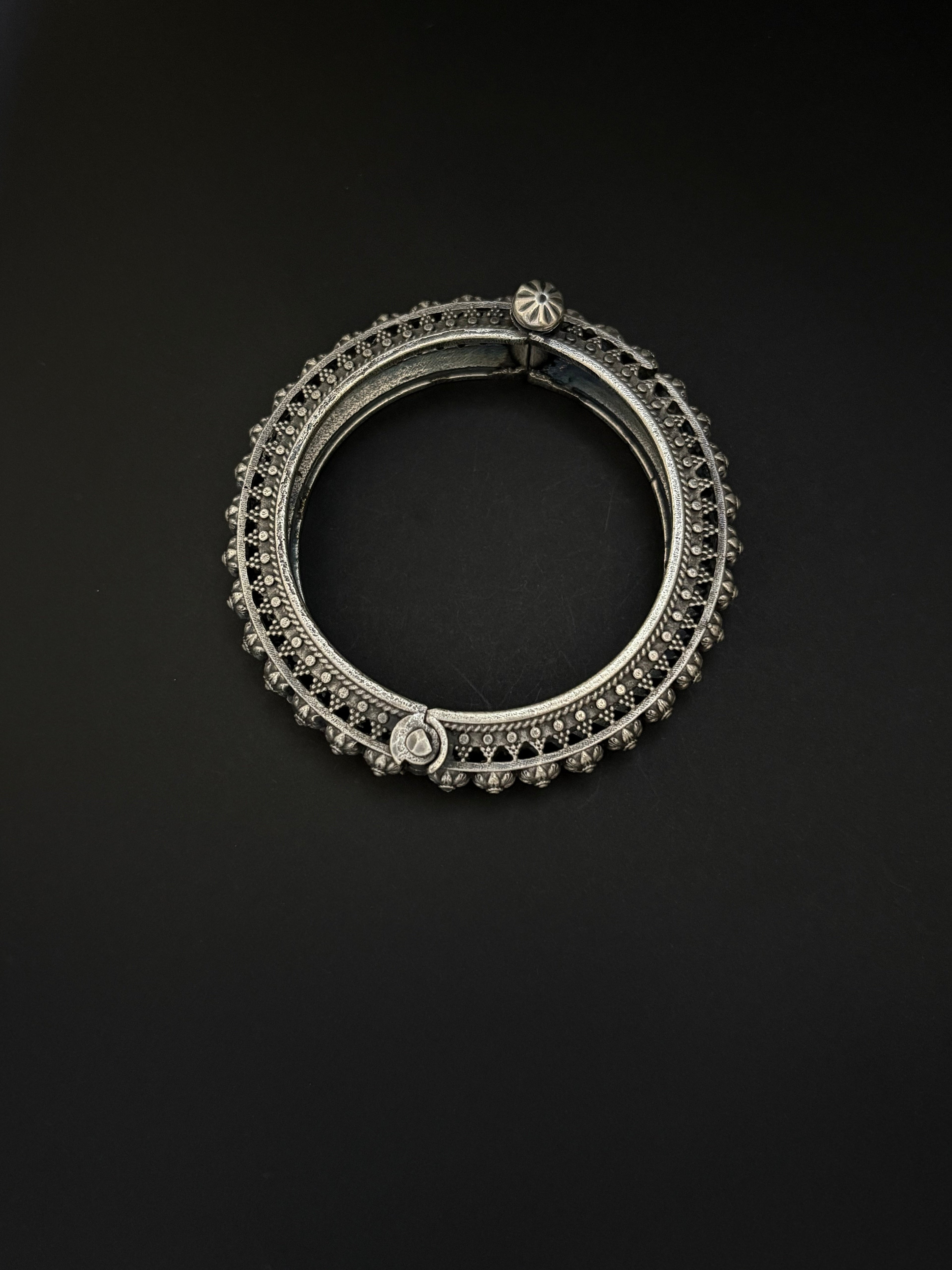 Ethnic Silver Kada