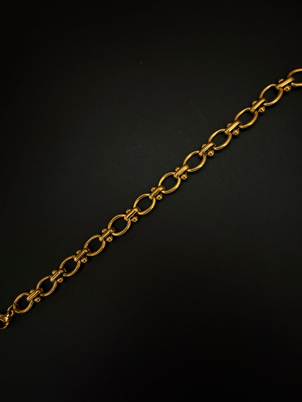 Eterna Circle Bracelet