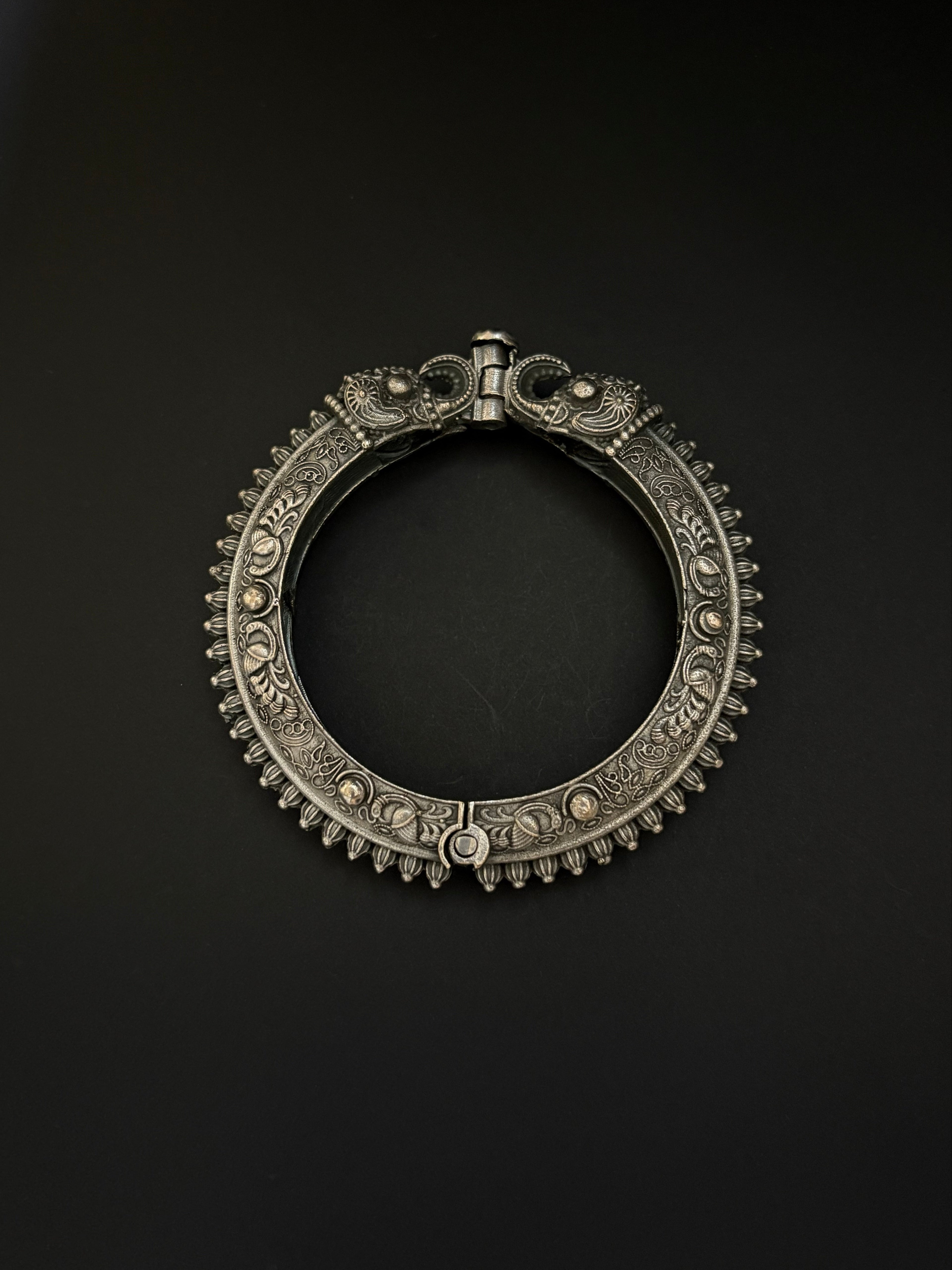 Crafted Elephant Head Kada