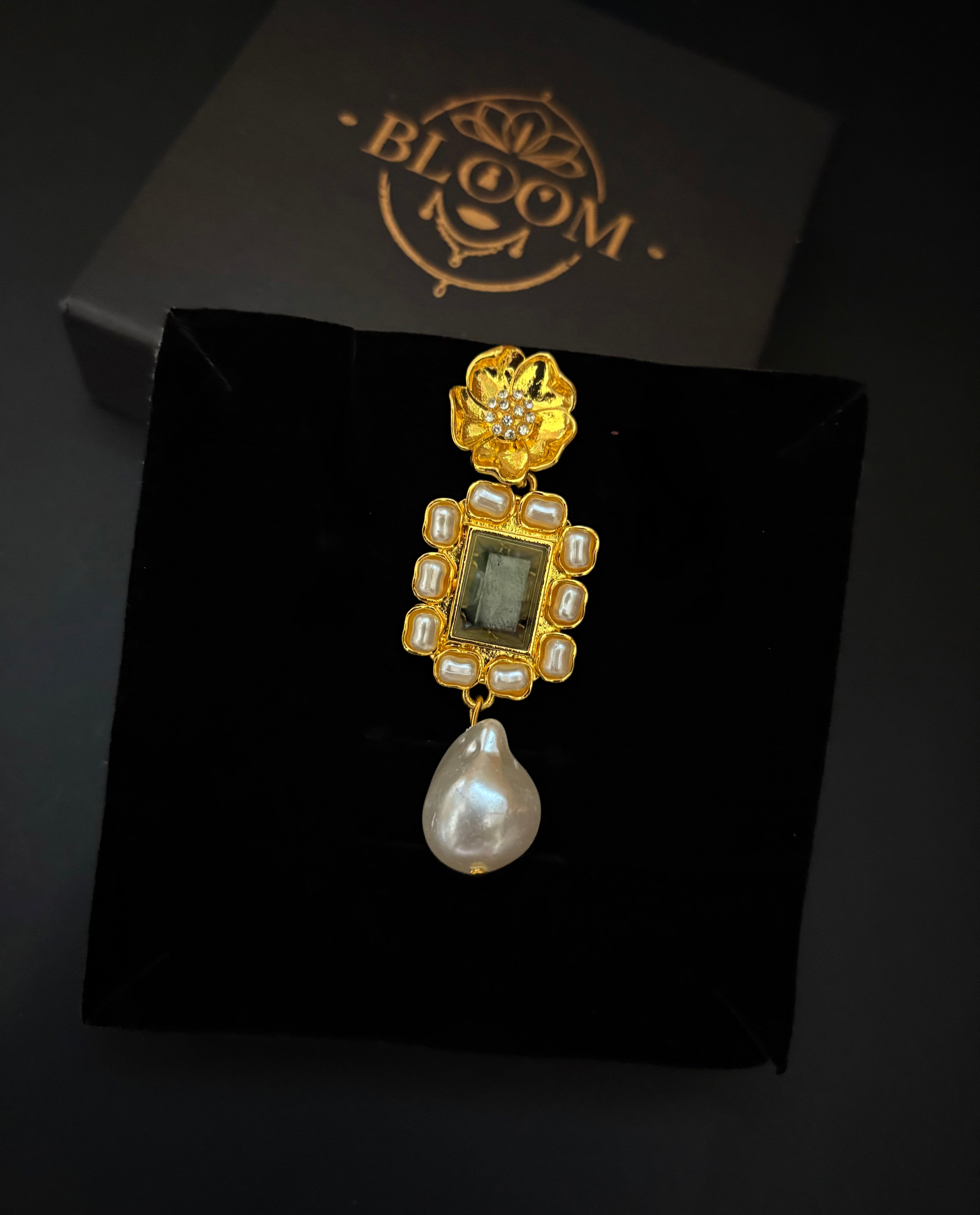 Tara Kashmiri Pearl Earrings