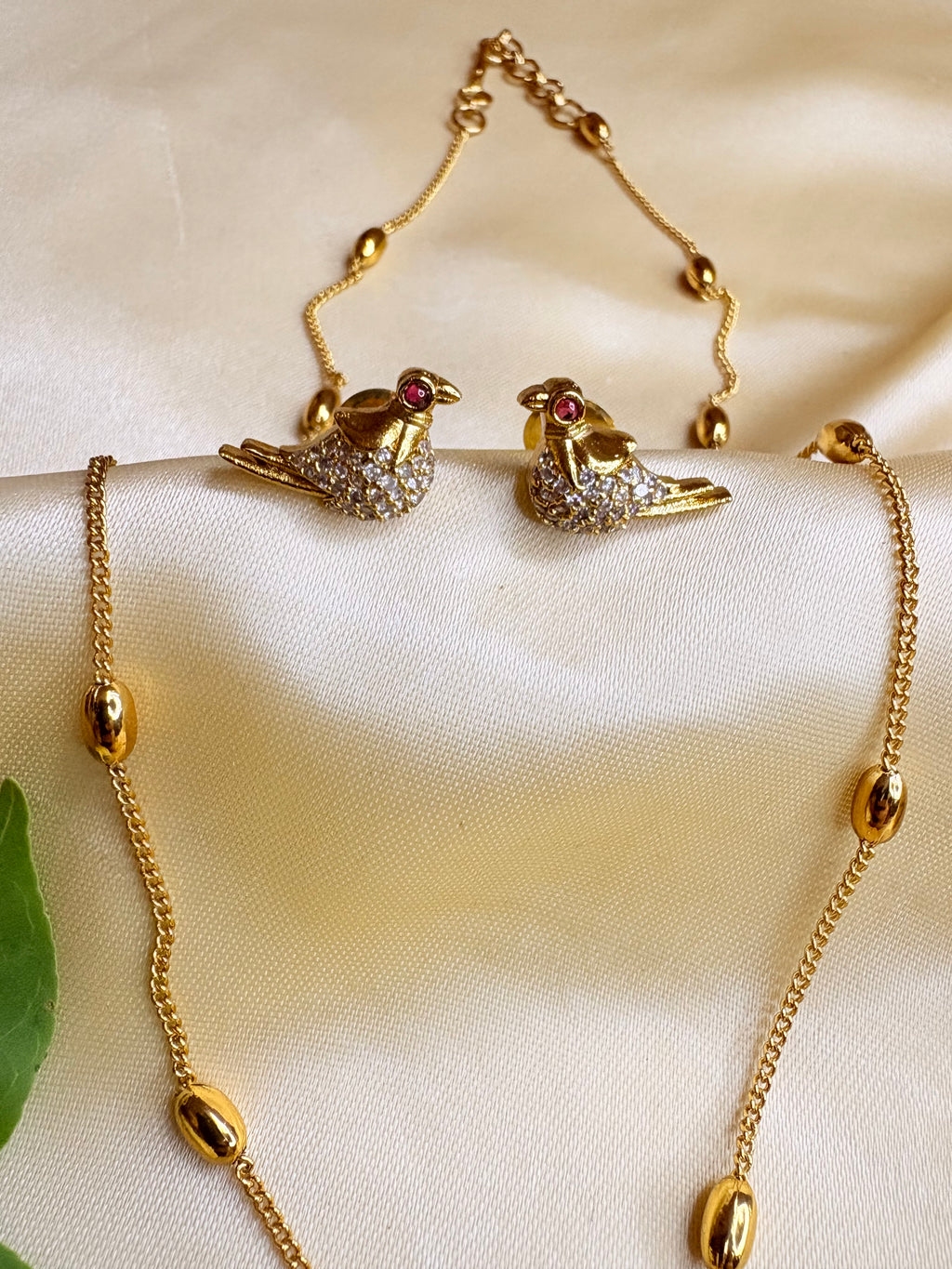 Long Chain Pendant Necklace with Bird Earrings