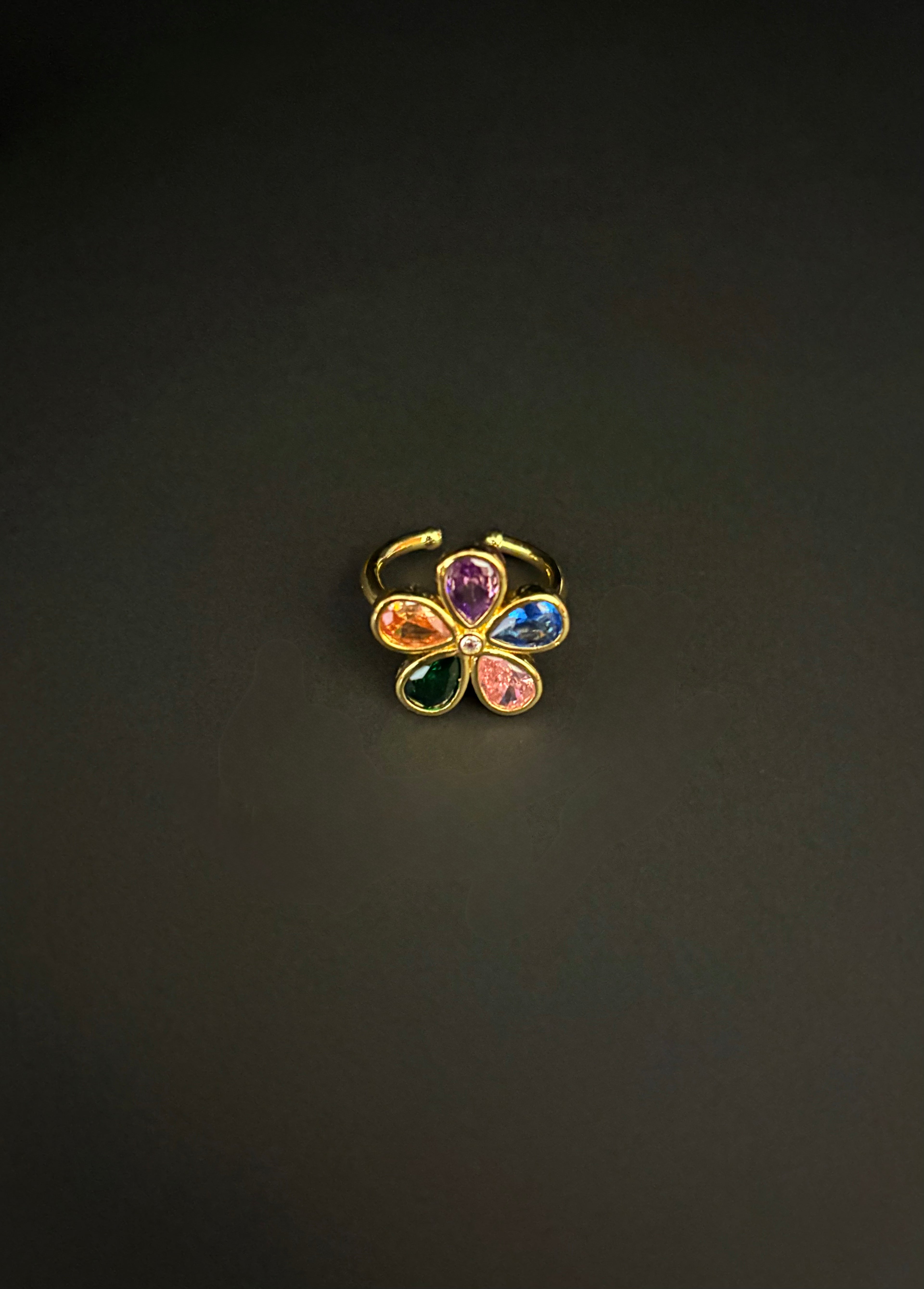 The Happy Petal Ring