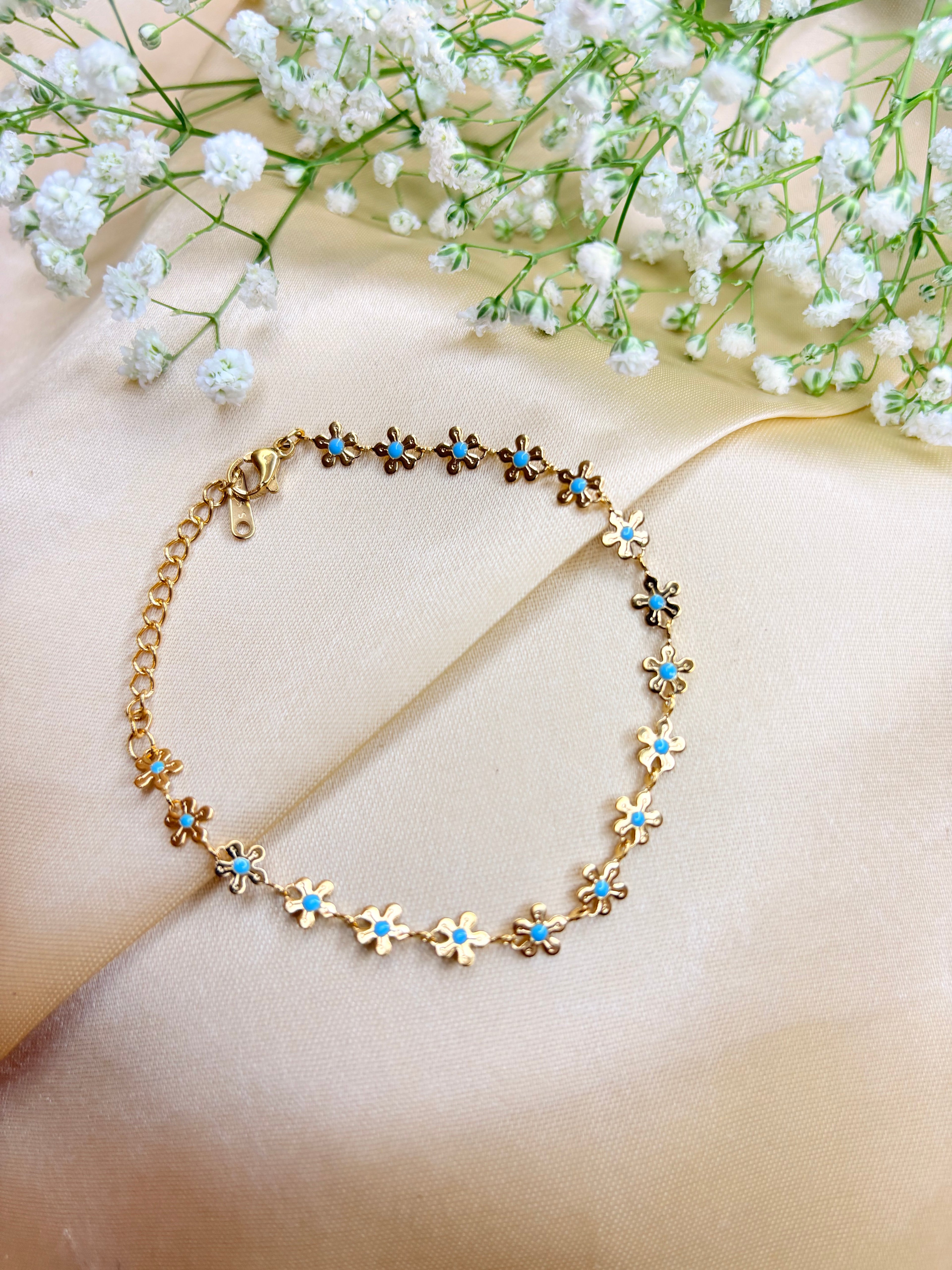 Dainty Floral Gold Bracelet