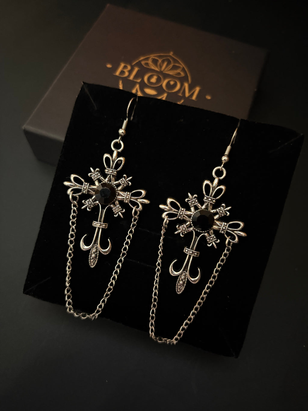 Eira Crossveil Earrings