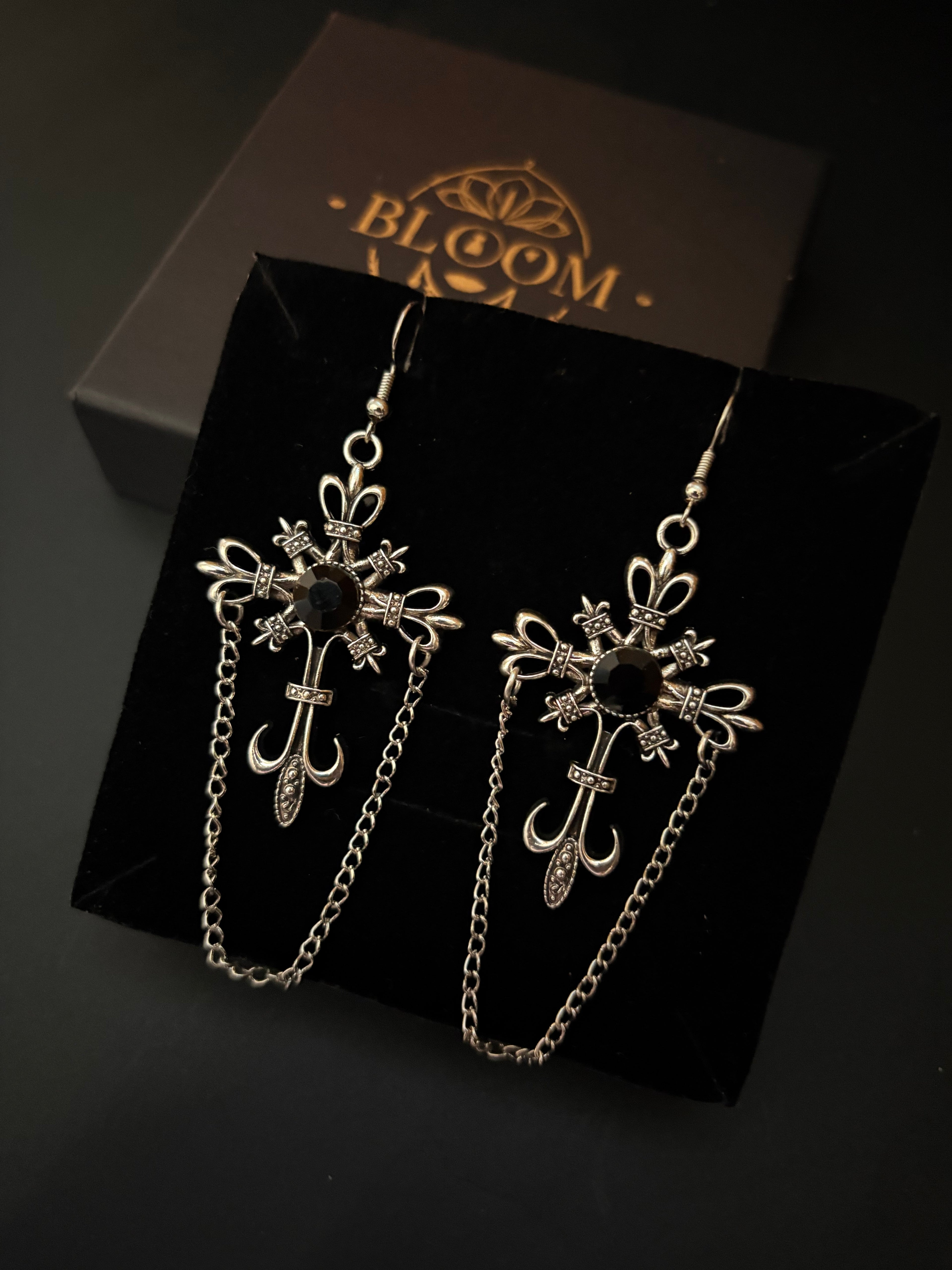 Eira Crossveil Earrings
