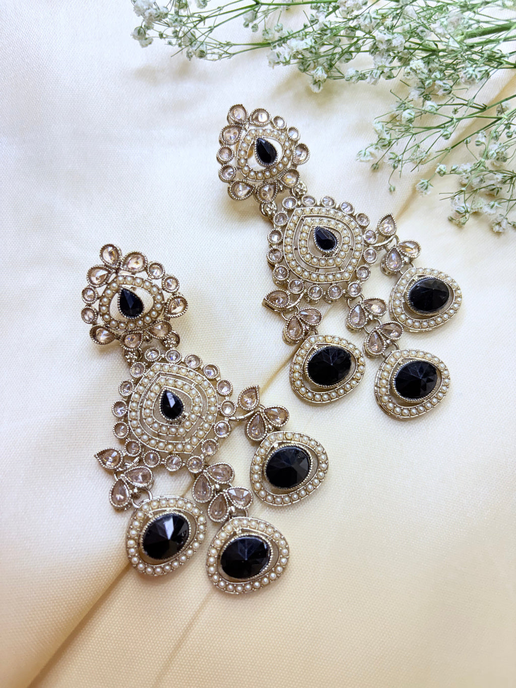 Kundan-Style Green Stone & Pearl Jhumka Earrings Bloom