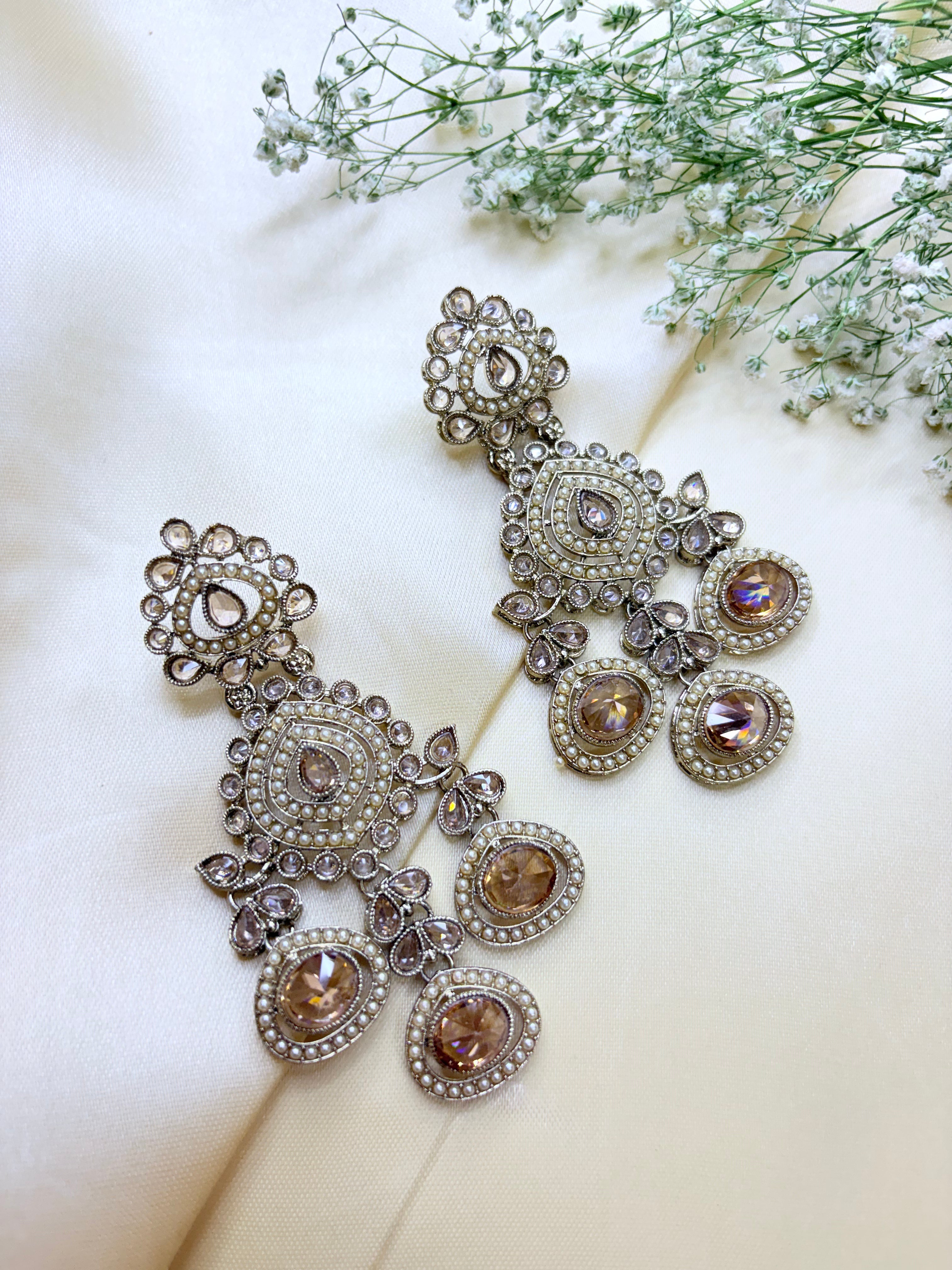 Kundan-Style Green Stone & Pearl Jhumka Earrings Bloom