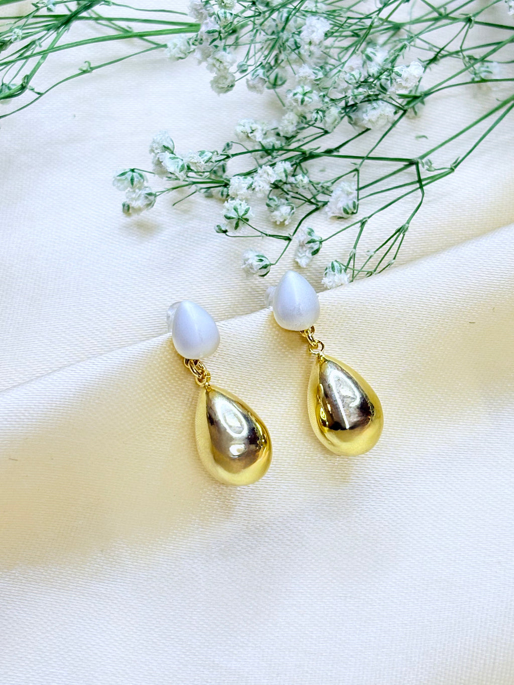 White Pearl Gold Drop Earrings