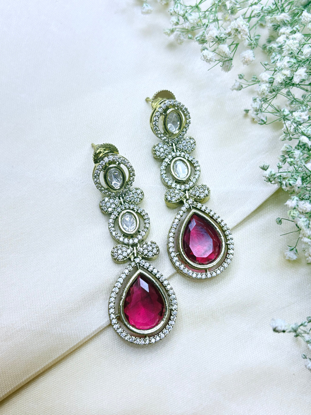 Ruby Red Pear-Shaped Stone Necklace with Dangler Earrings
