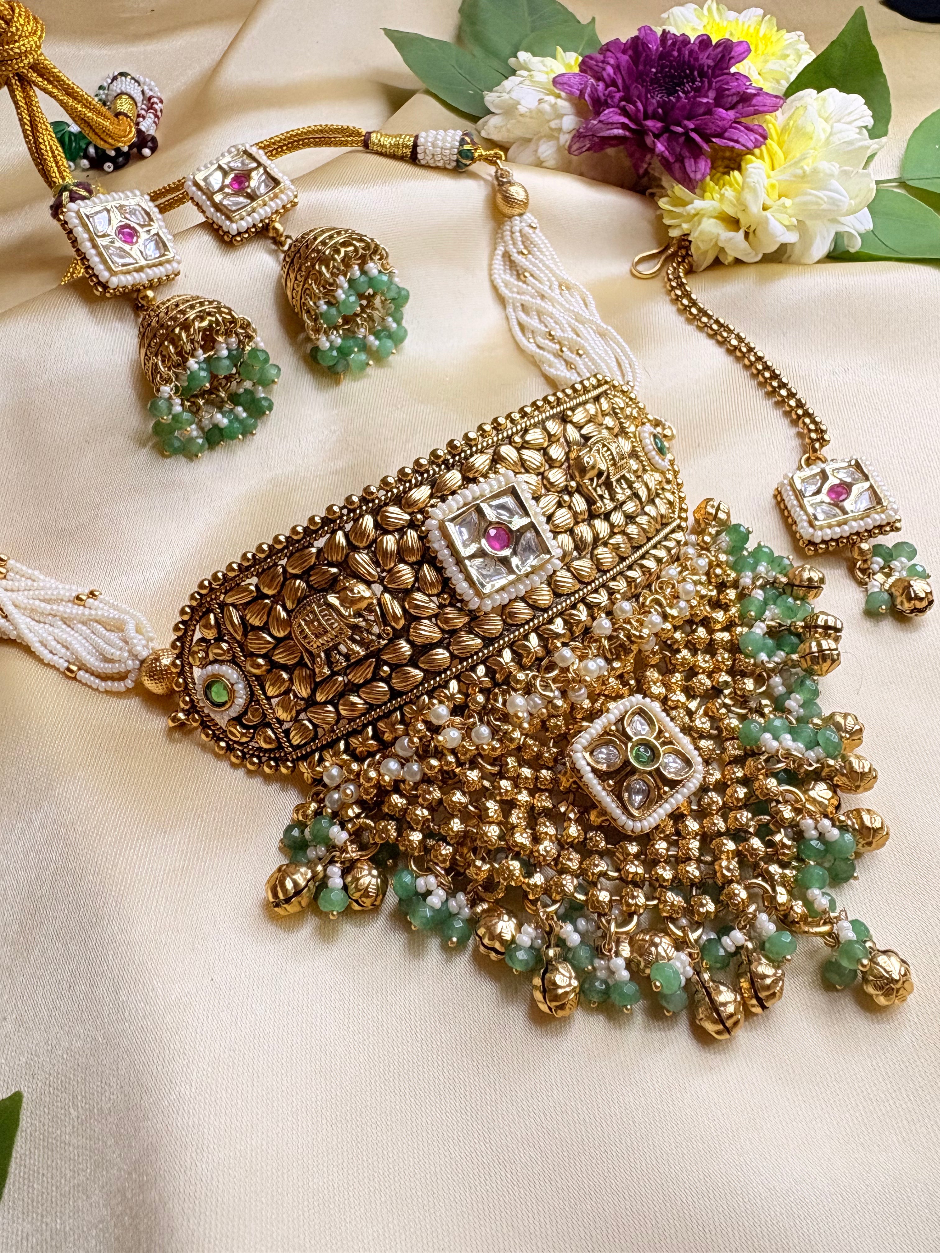 Antique Gold Choker, Earrings & Maang Tikka