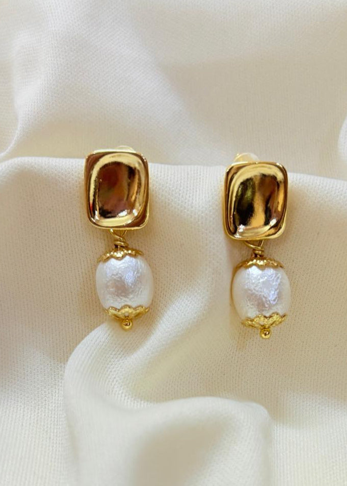 Gold Plated Square Shape Alloy Artificial Pearl Earring - Bloom