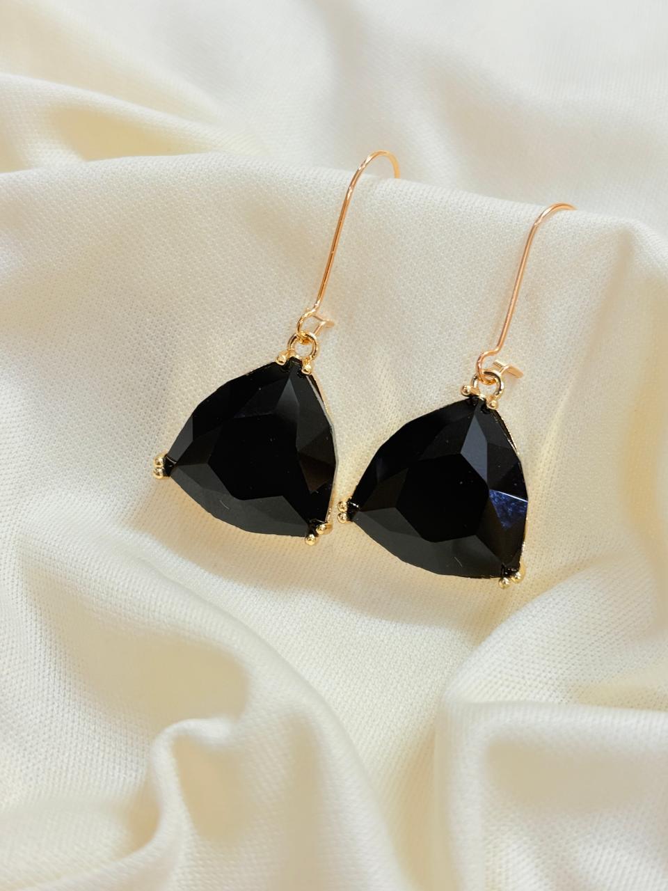 Black Dangle Earrings - Bloom