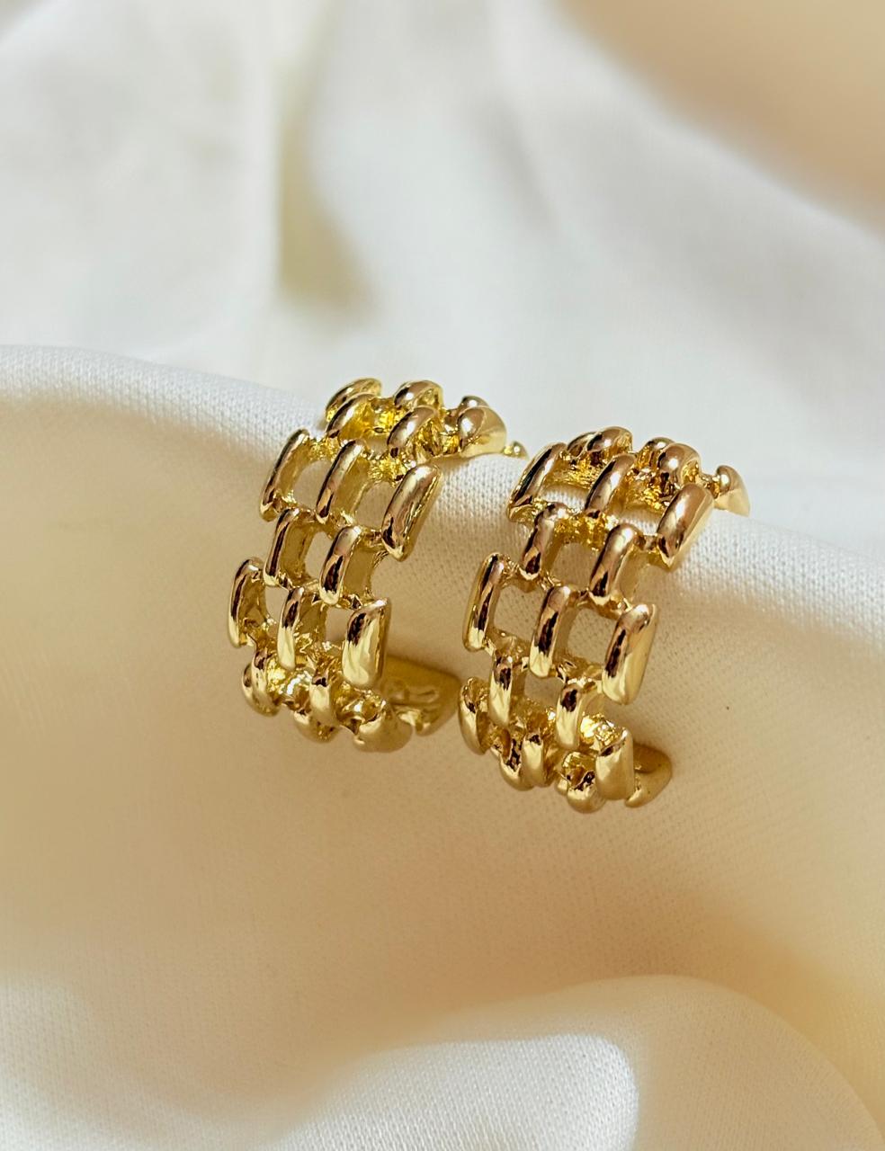 Gold Plated Interlink  Hoops Earrings - Bloom